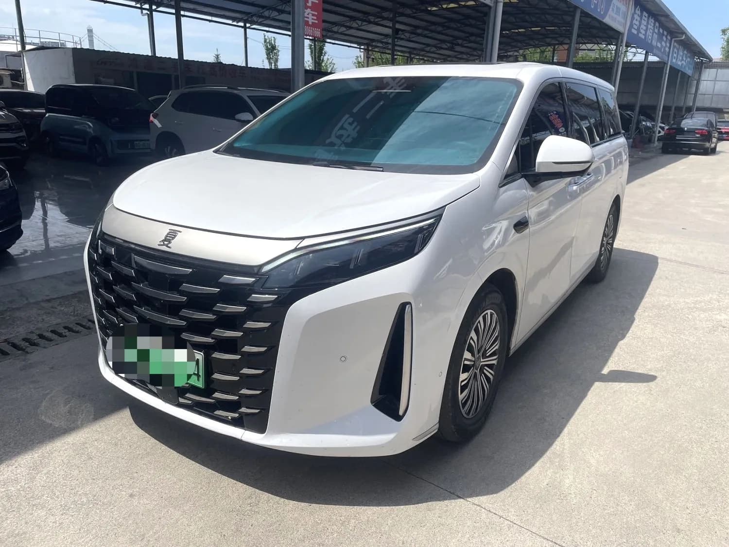 BYD 2025 Summer DM-i 1.5T CVT 180km/h Superior Edition Automatic exterior