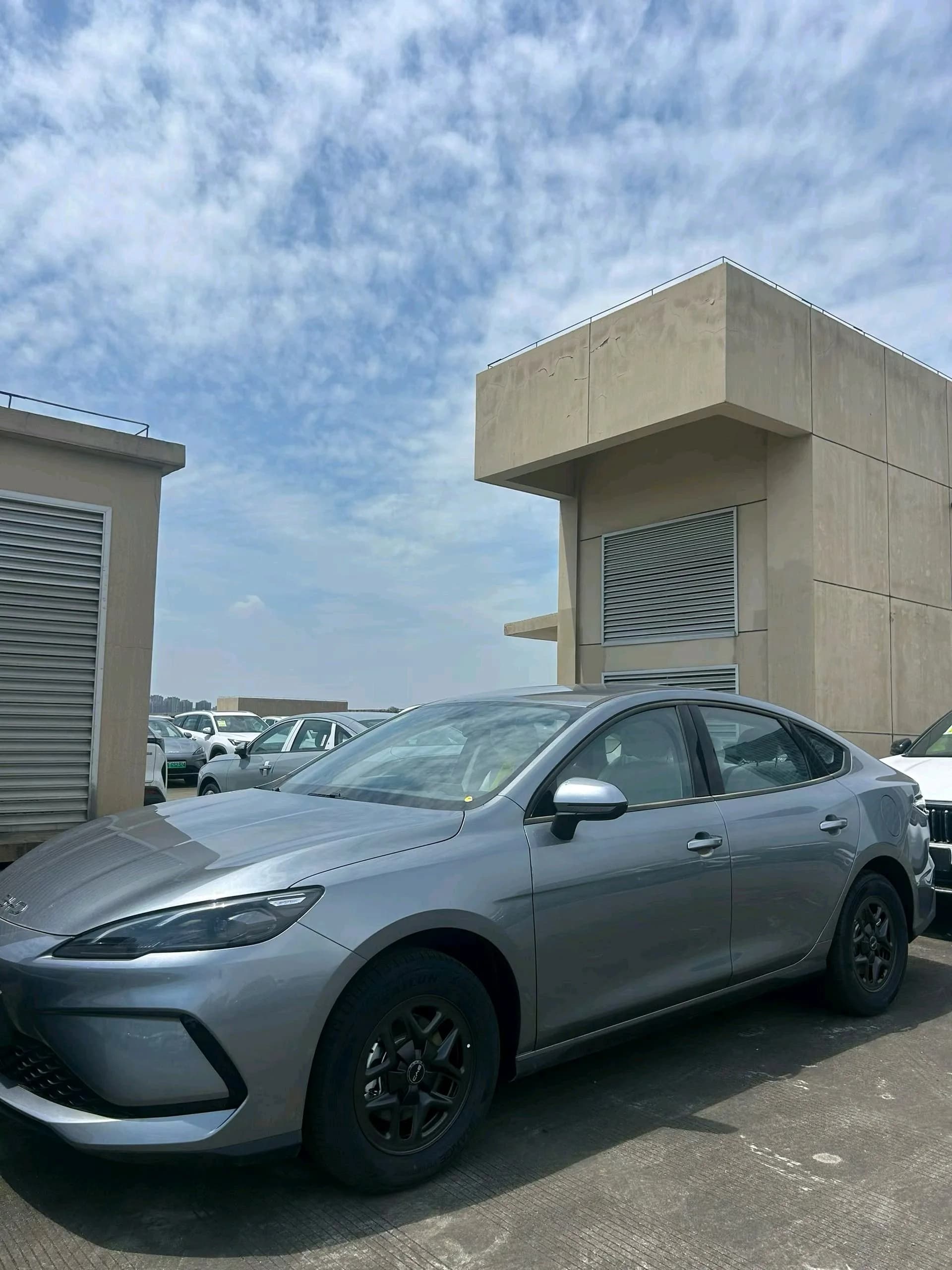 Seal 05 DM-i 2026 Model DM-i 128KM Luxury Edition exterior