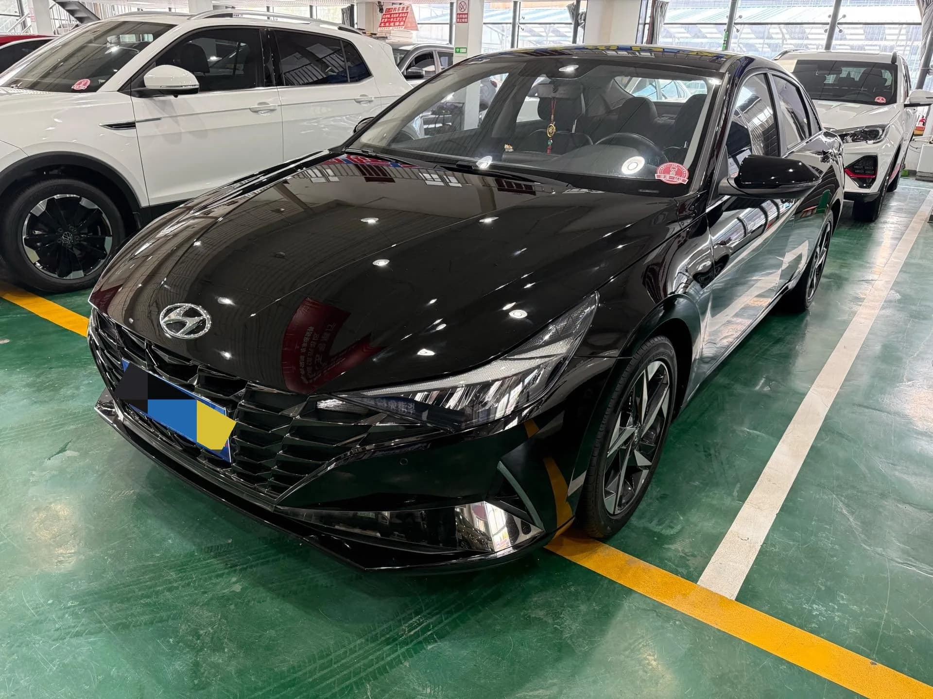 2023 Elantra 1.5L CVT GLS Leading Edition exterior