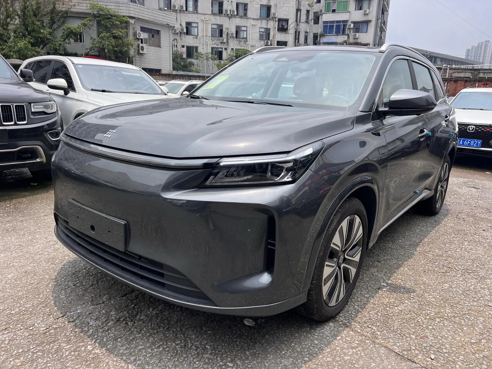 Blue Electric E5 PLUS 2026 Model, 165km Long Range First Enjoy Edition Max 7-Seater exterior