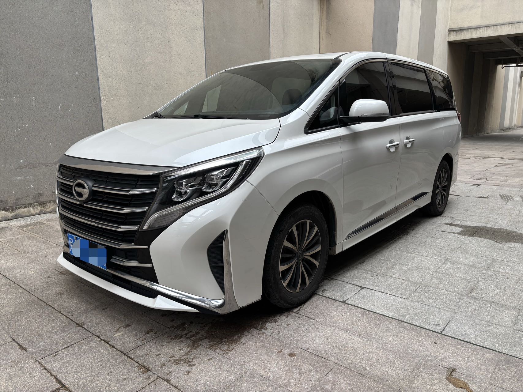GAC Trumpchi M8 2023 Model Year, Lingxiu Series, 390T Premium Edition exterior