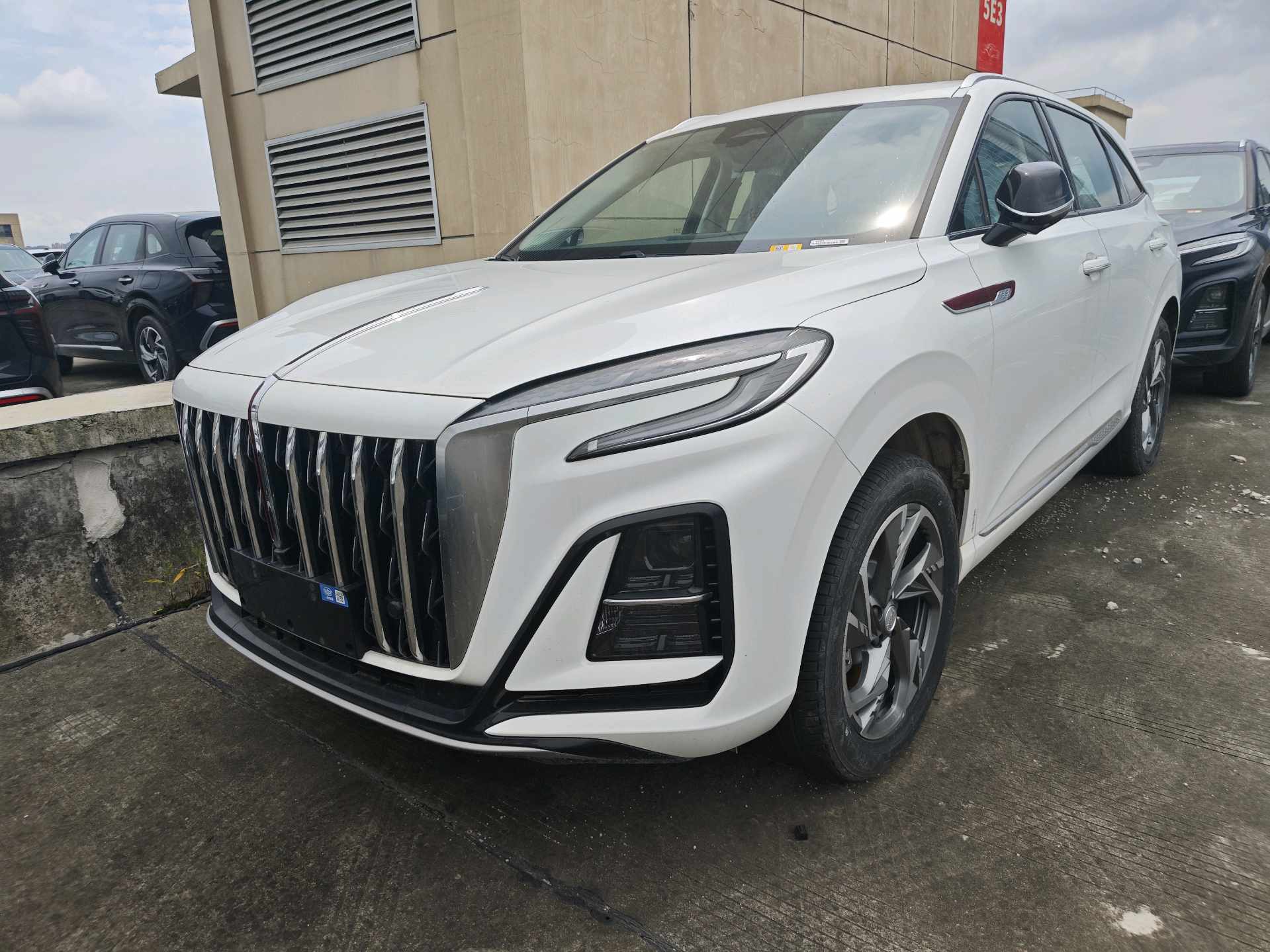 Hongqi HS3 New Energy 2024 Model Year PHEV exterior