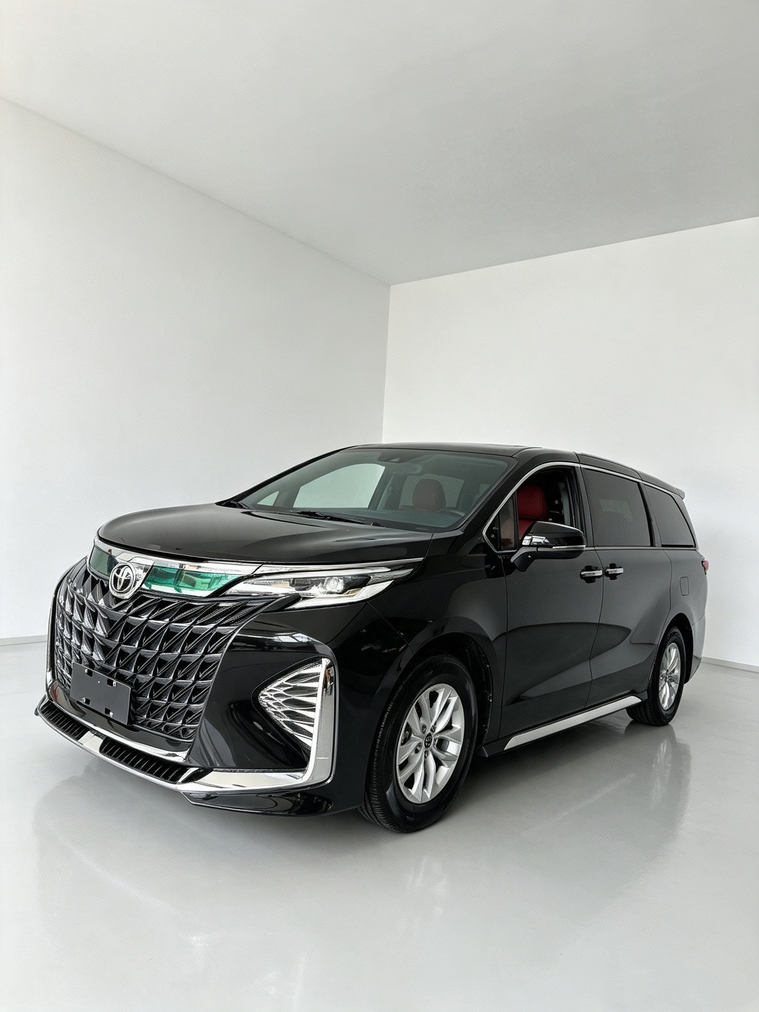 Toyota 2026 Grevia Hybrid 2.5 CVT Comfort Edition Automatic Transmission exterior