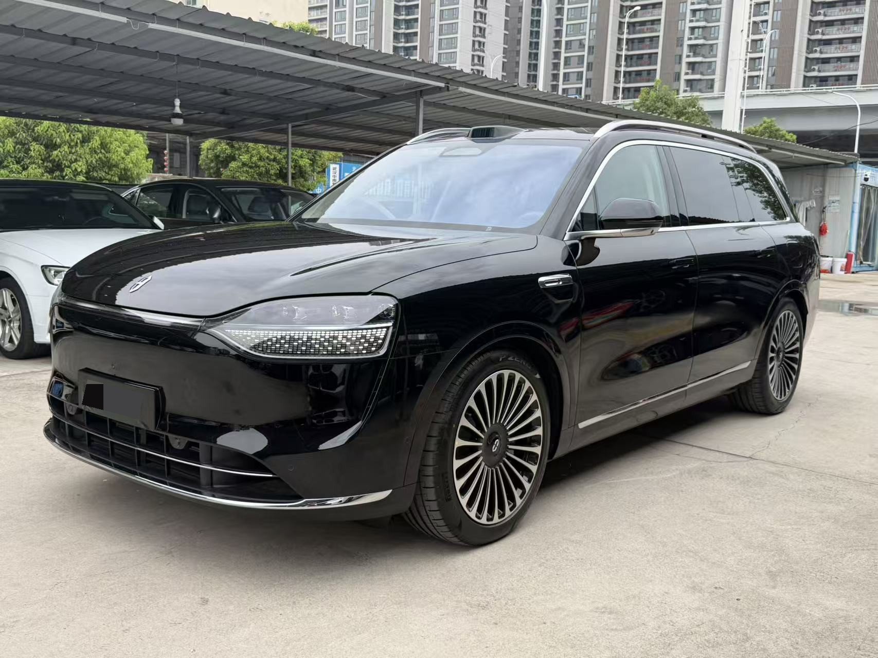 AITO 2025 Wengjie M9 Extended-Range Ultra Edition 52kWh 5-Seater Automatic Transmission exterior