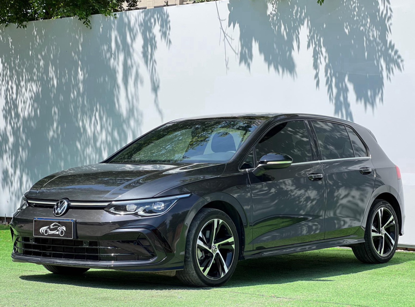 Volkswagen 2023 Golf 8 R-Line 1.4TSI 280TSI Automatic exterior