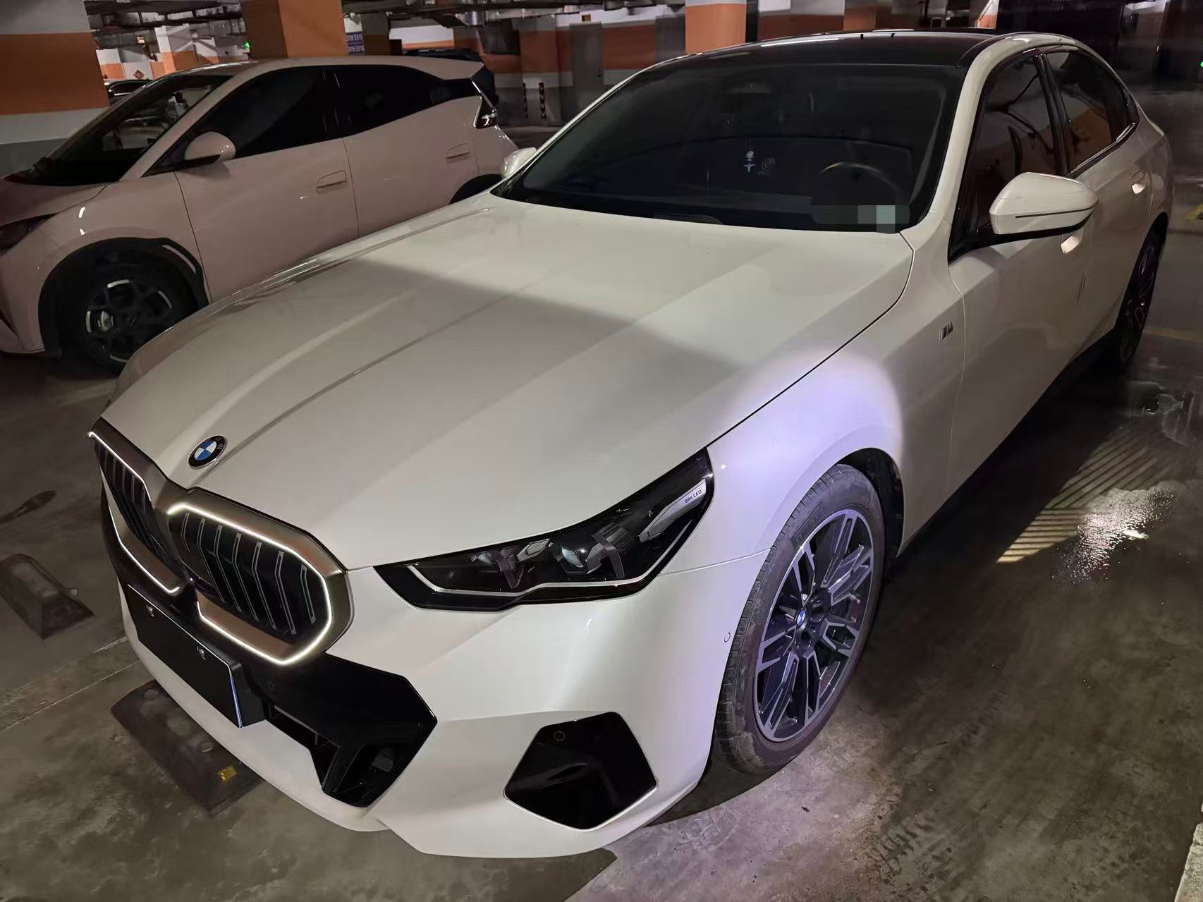BMW 5 Series (Imported) 2024 Model Year 525i 48V 2.0T M Sport Package, Automatic Transmission exterior