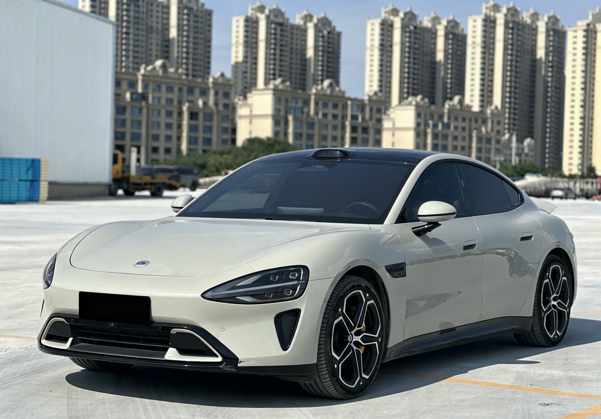 Xiaomi SU7 2024 Model, 830 km, Rear-Wheel Drive, Ultra-Long Range, Advanced Intelligent Driving Pro Edition exterior