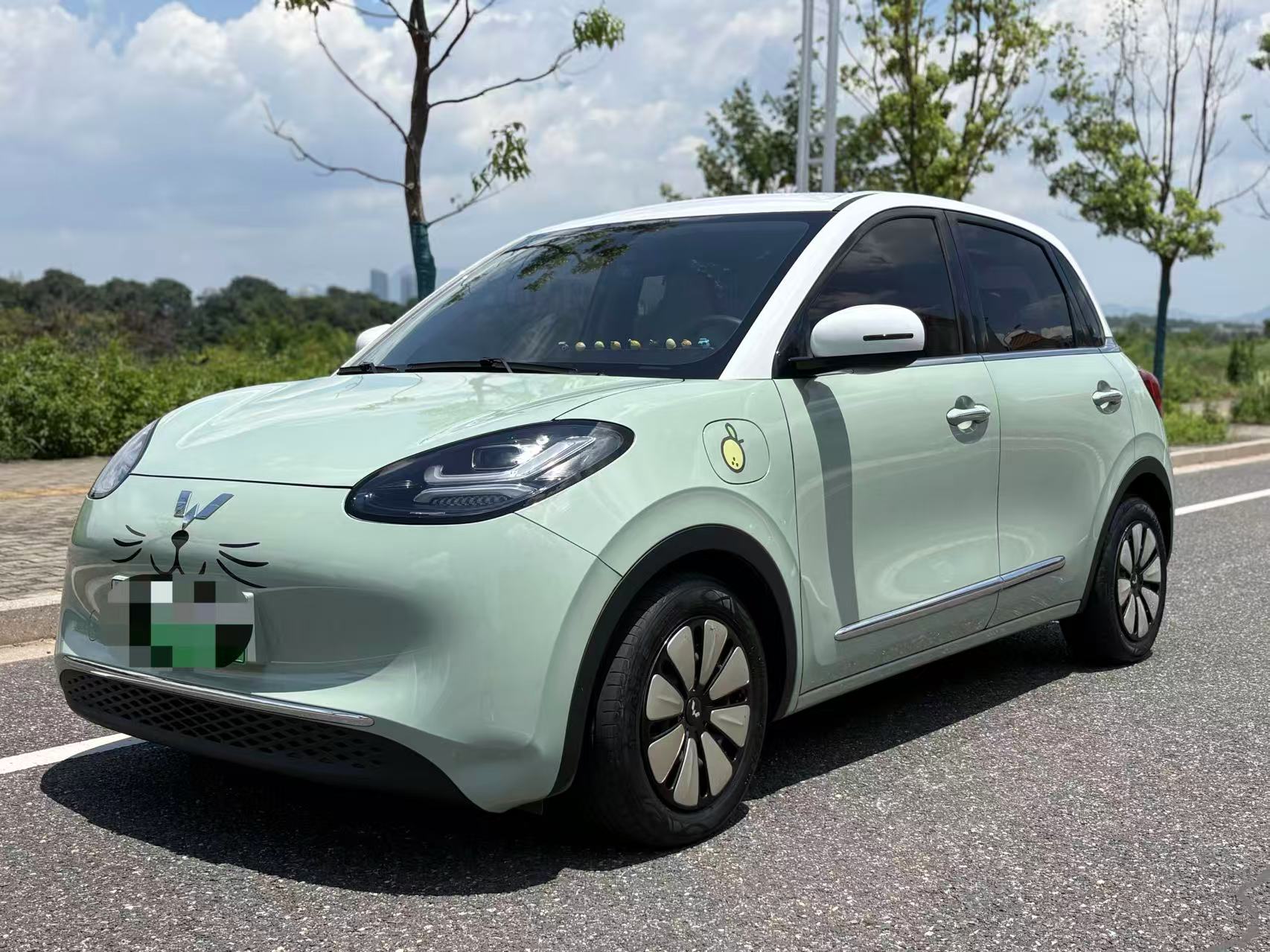 Wuling Bingo 2023 Model Year, 410 km Lingxi Premium Edition exterior