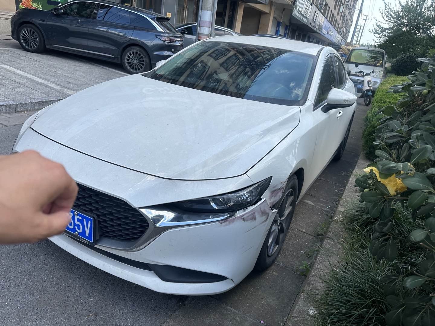 2023 Mazda3 Axela 2.0L Automatic "Quality & Performance" Edition exterior