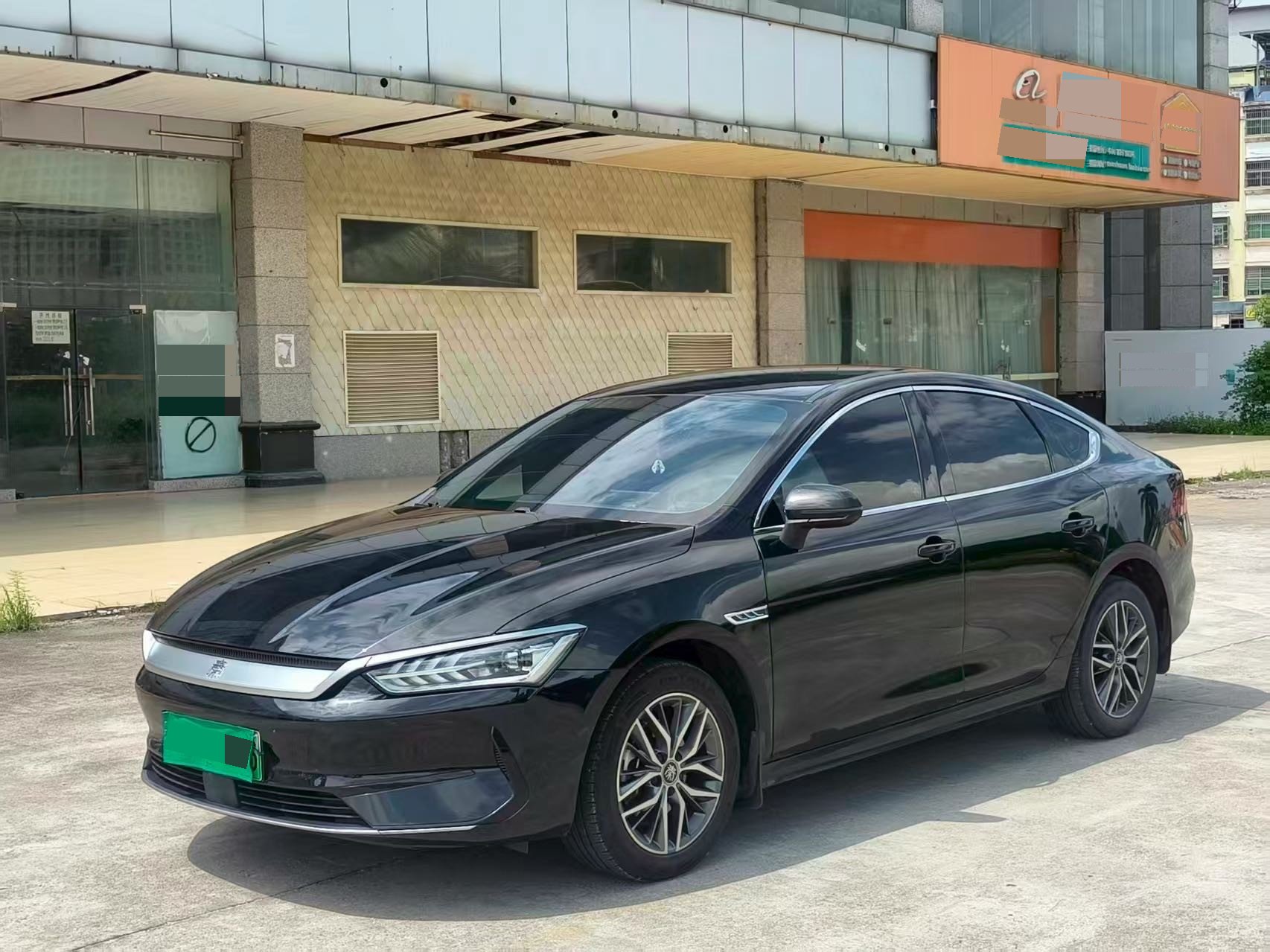 BYD 2023 Qin PLUS EV 420KM Champion Edition, Transcendence Trim, Automatic Transmission exterior