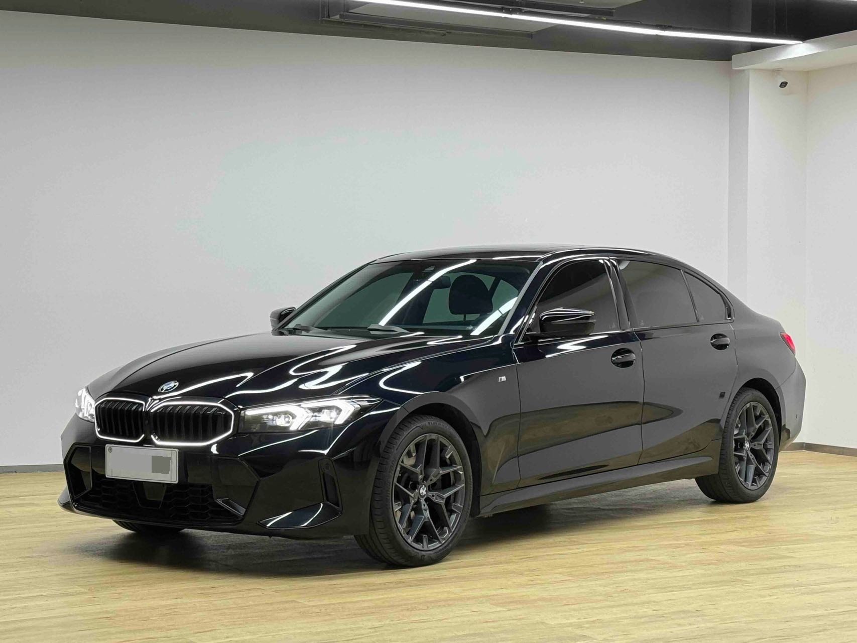 2025 BMW 3 Series 330Li 2.0T M Sport Night Line Package, Automatic Transmission exterior