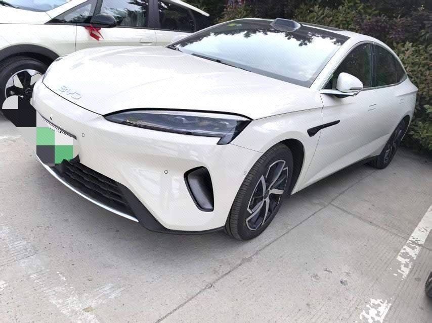 BYD 2026 Seal 07 DM-i 1.5T CVT 230 km Flagship Automatic exterior