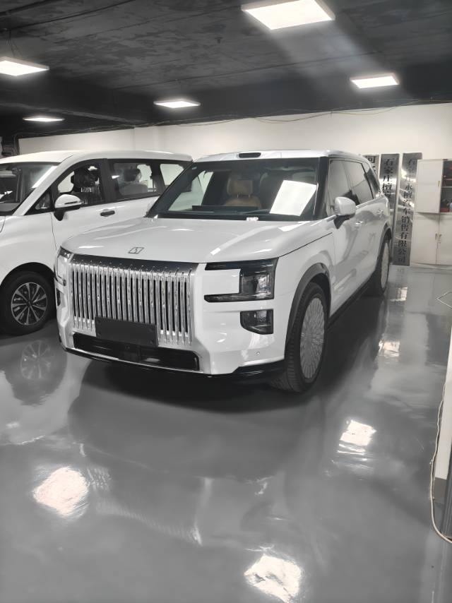 Zeekr 2025 Model Year Zeekr 9X 2.0T Ultra Edition 70kWh Automatic Transmission exterior