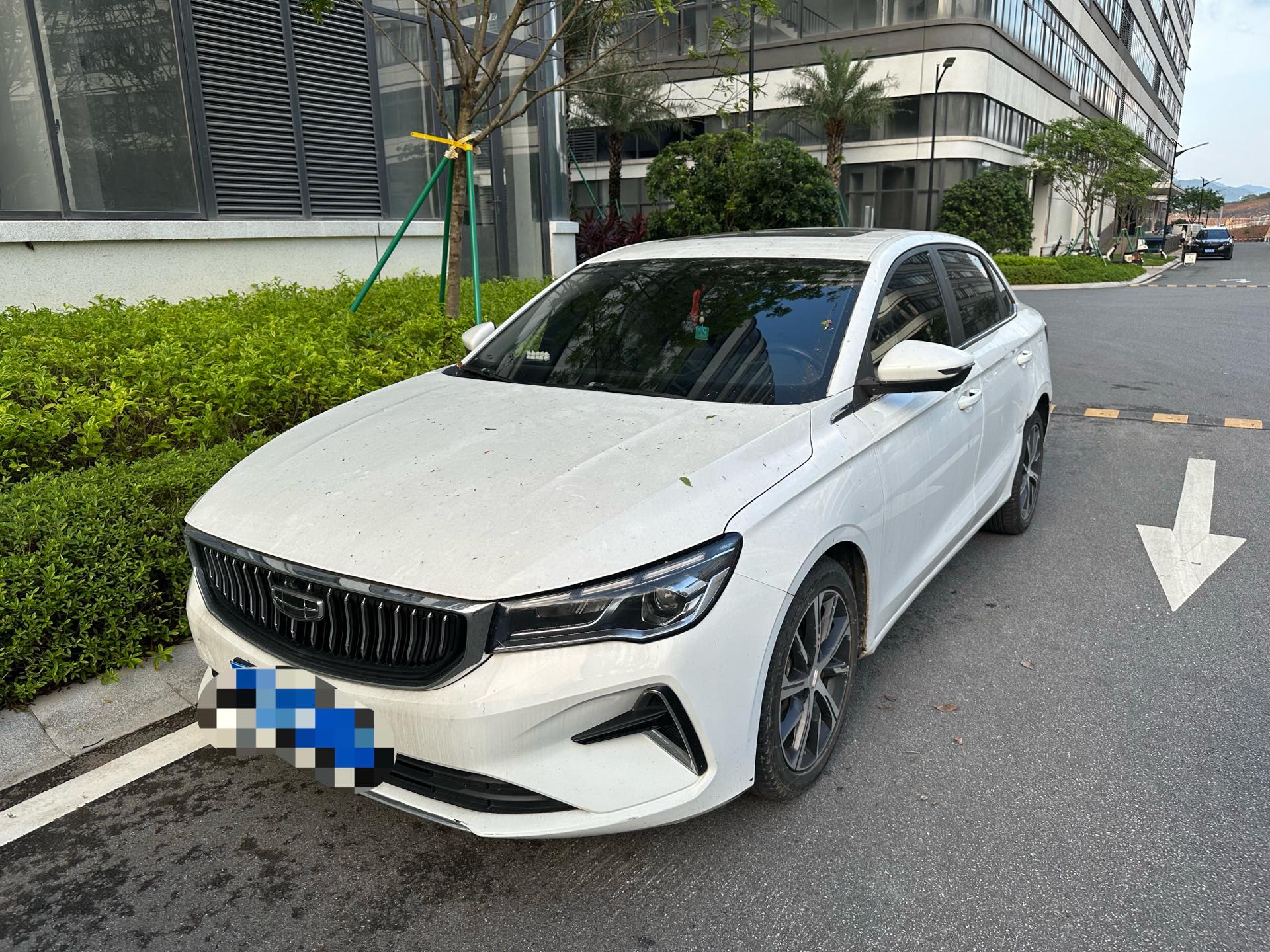 Emgrand 2023 4th Generation Champion Edition 1.5L CVT Premium exterior