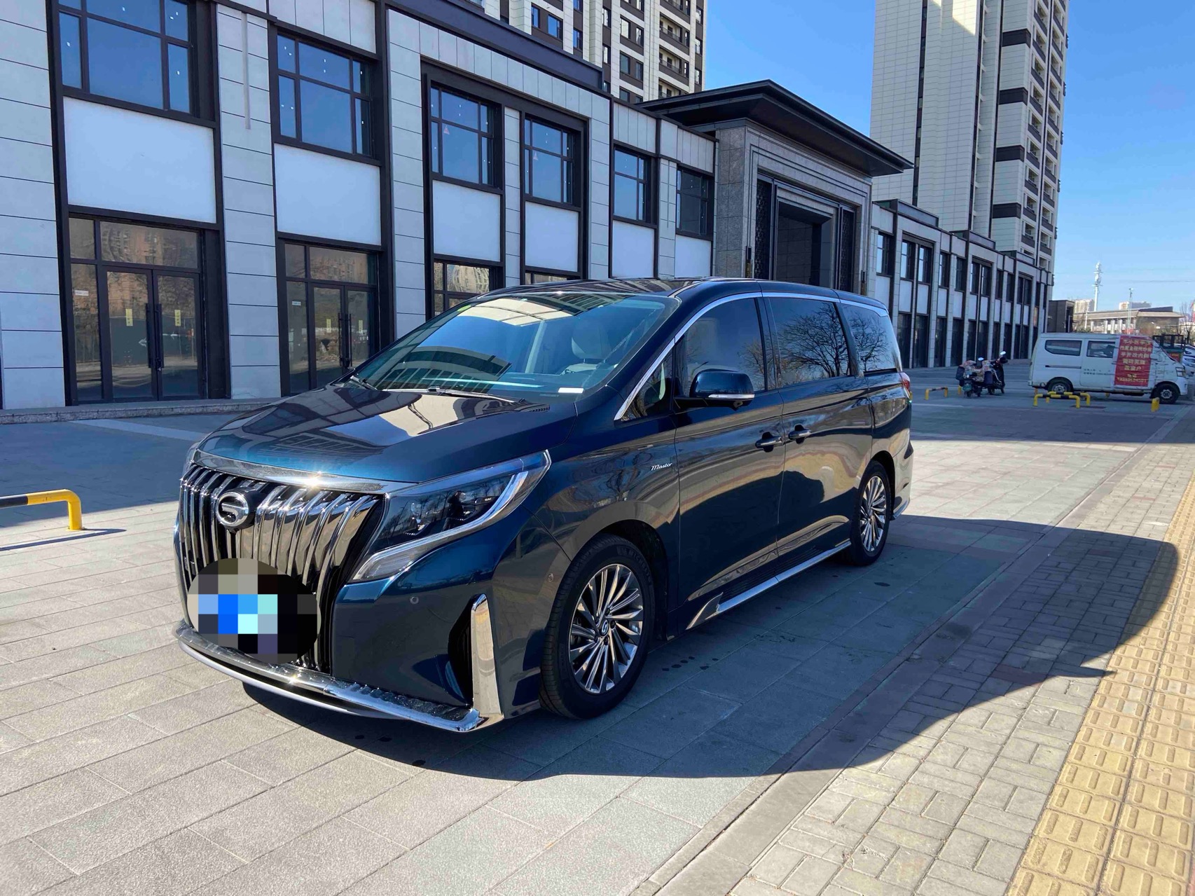 GAC Trumpchi M8 2023 Model Year Master Series 390T Flagship Edition exterior