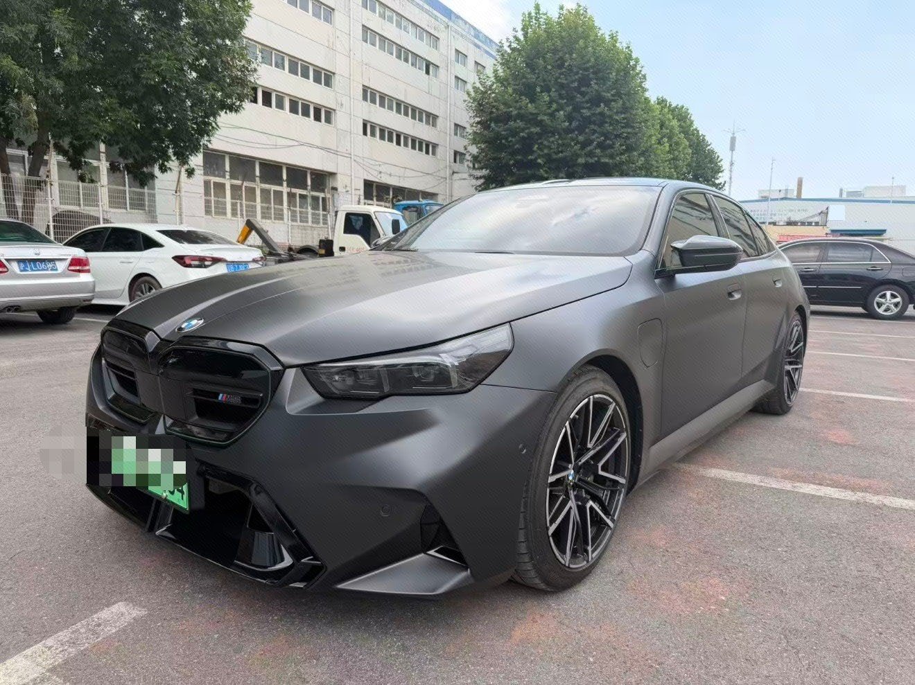 BMW M5 New Energy, 2024 M5 exterior