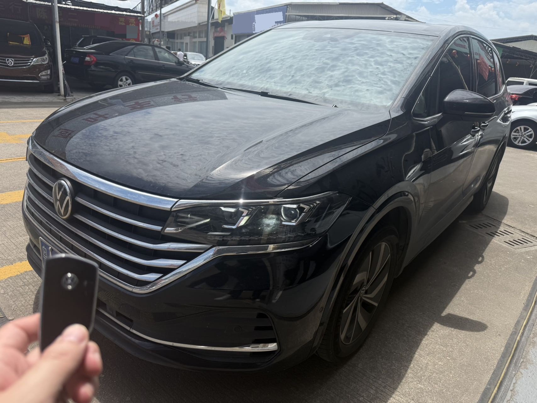 Volkswagen 2024 Viloran 2.0TSI 380TSI Zunchi Edition, Automatic Transmission exterior