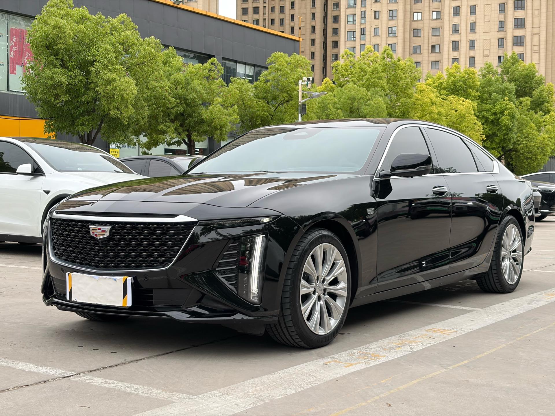 2023 Cadillac CT6 28T Luxury exterior