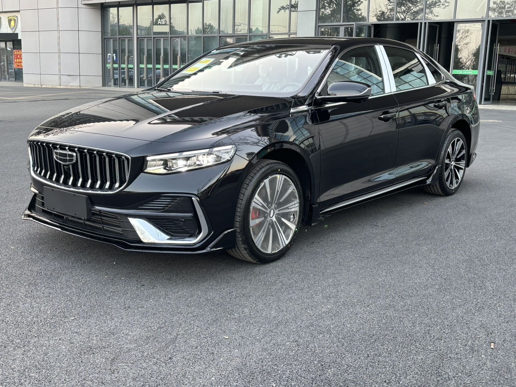 Geely 2026 Xingrui 1.5TD Dongfangyao Kunlun Edition Automatic Transmission exterior