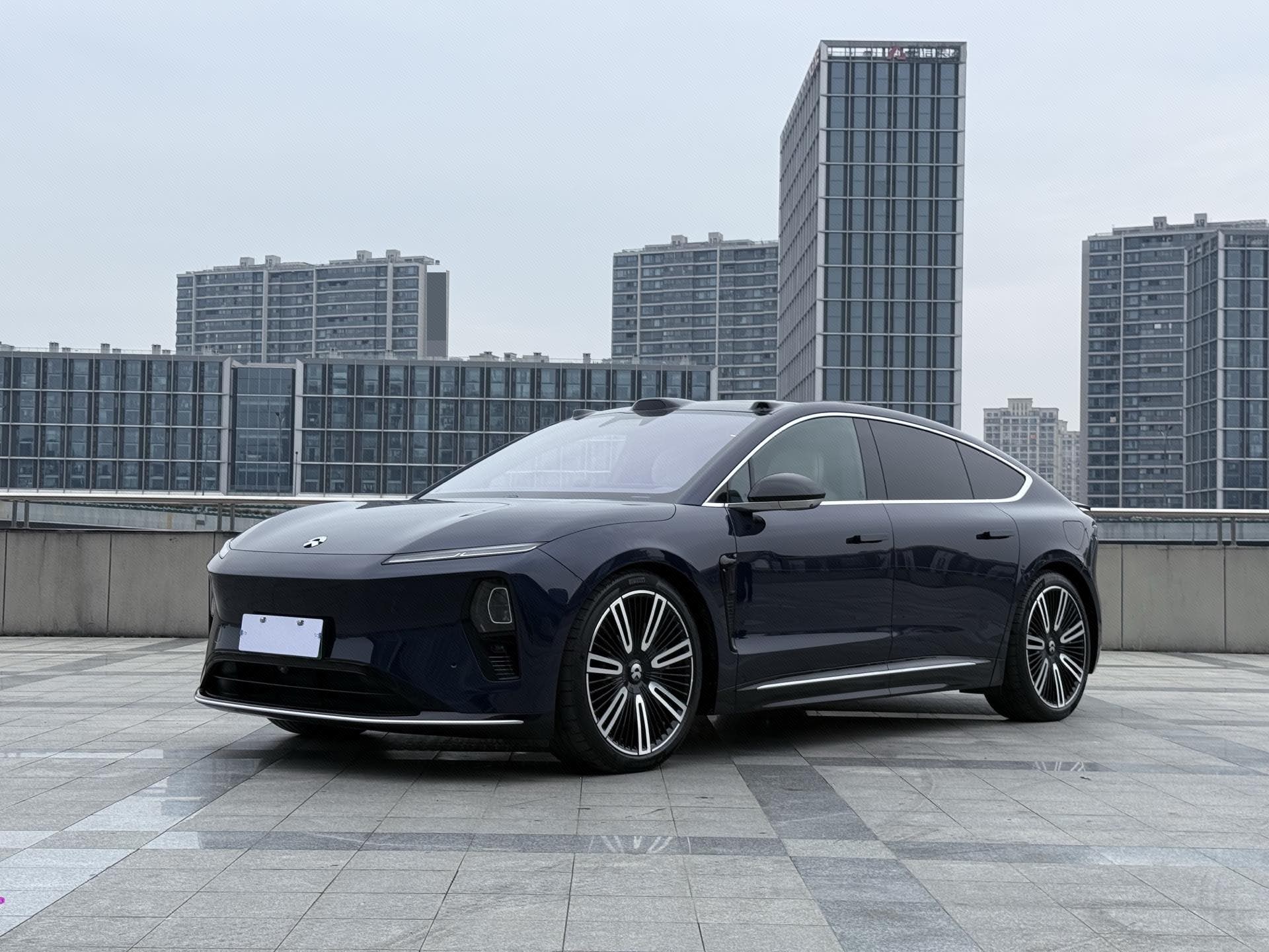 NIO 2025 ET9 100kWh Launch Limited Edition, Automatic Transmission exterior