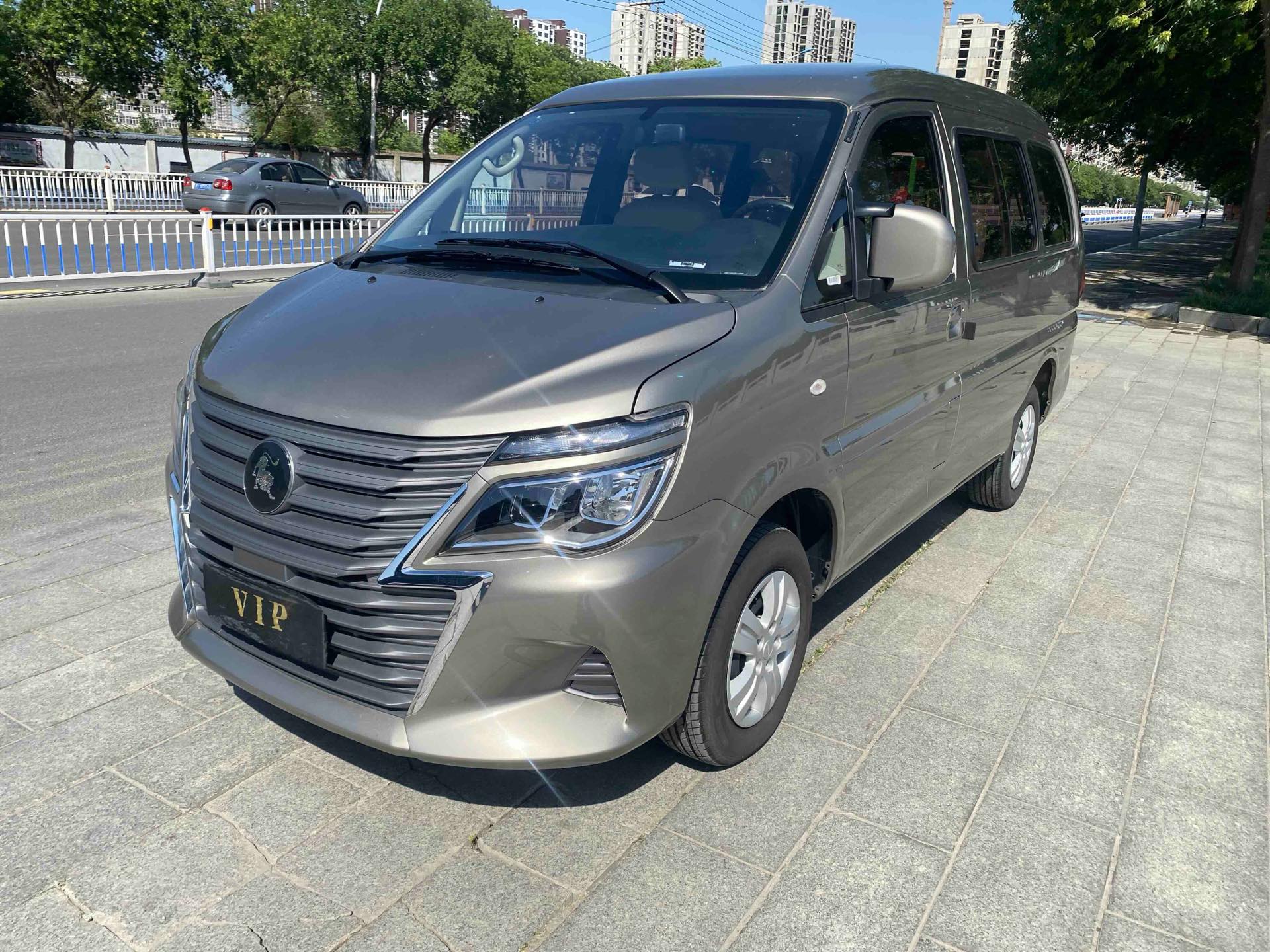 Fengxing Lingzhi M5L 2023 Model Year Lingzhi M5L 1.6 Base Model 5-Seater Manual Transmission exterior