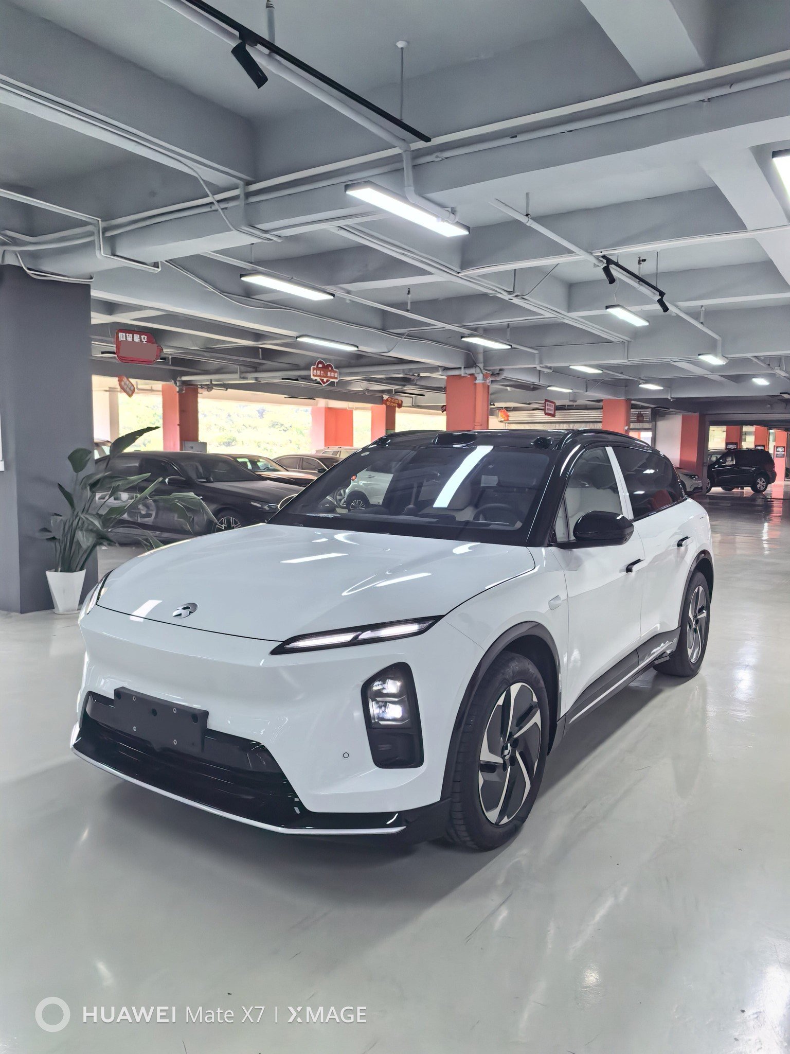 NIO 2025 ES6 100kWh Automatic Transmission exterior