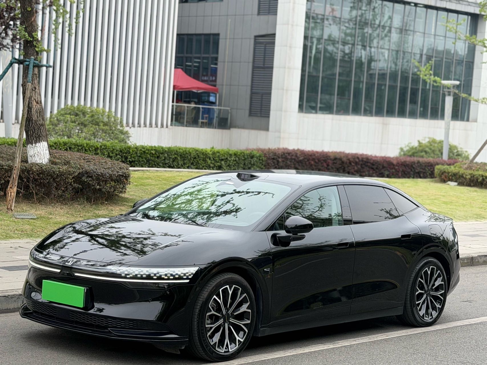 Zeekr 2025 Model Zeekr 007 Long Range Rear-Wheel Drive Intelligent Driving Edition 100kWh Automatic Transmission exterior