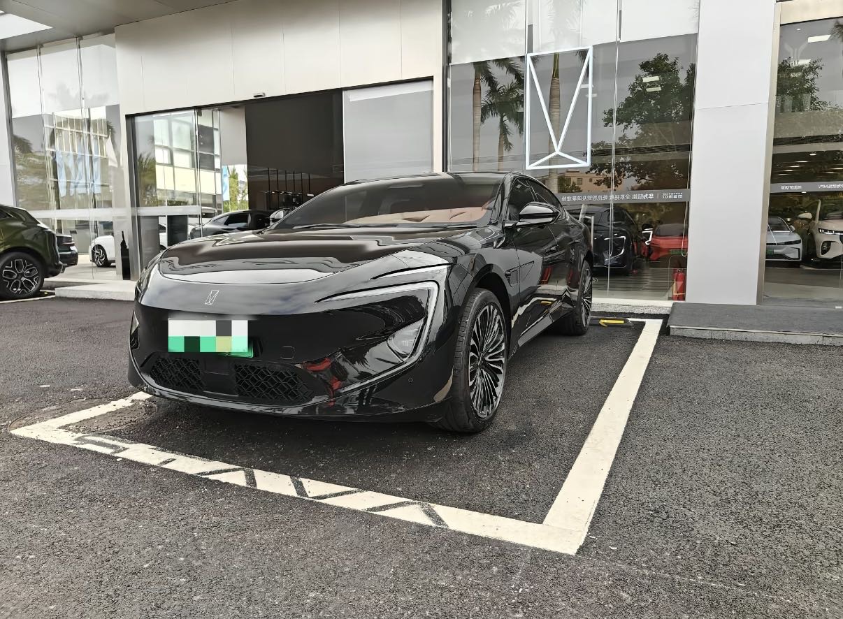 Avita 2025 Avita 12 Max Extended-Range Edition, Automatic Transmission exterior