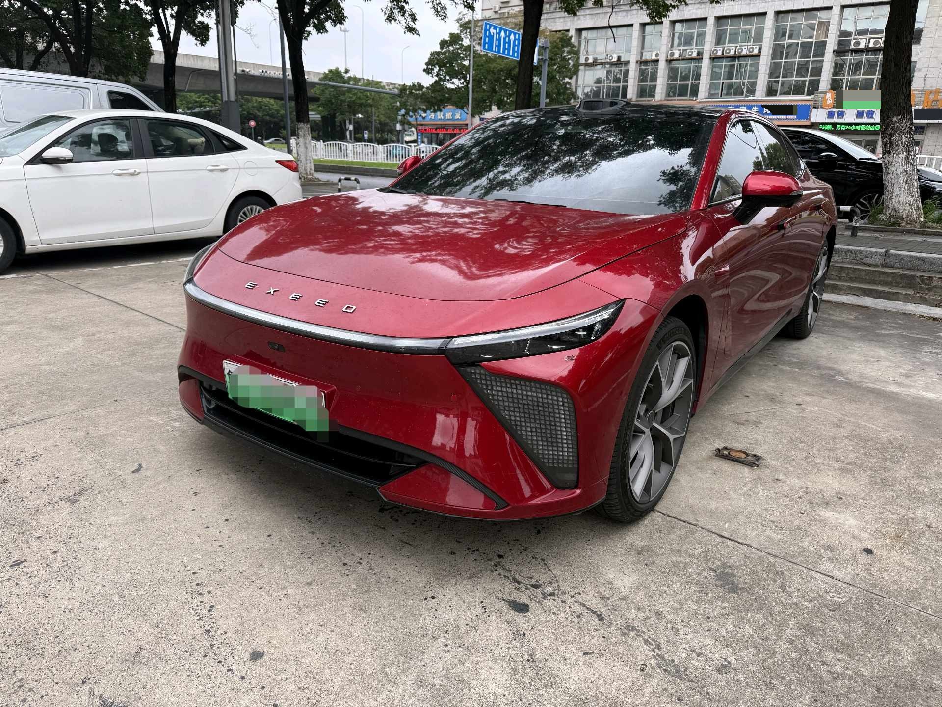 Starway 2025 Star Era ES Pro Urban Smart Driving 77kWh Automatic Transmission exterior