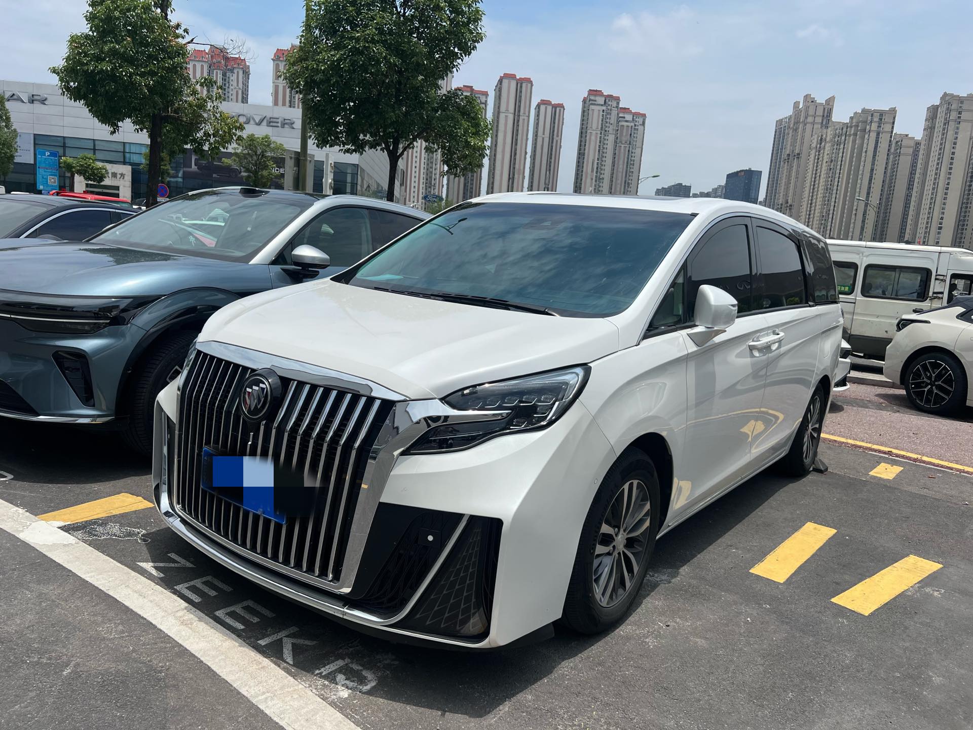 2023 Buick GL8 ES Luzun 653T Premium Edition exterior