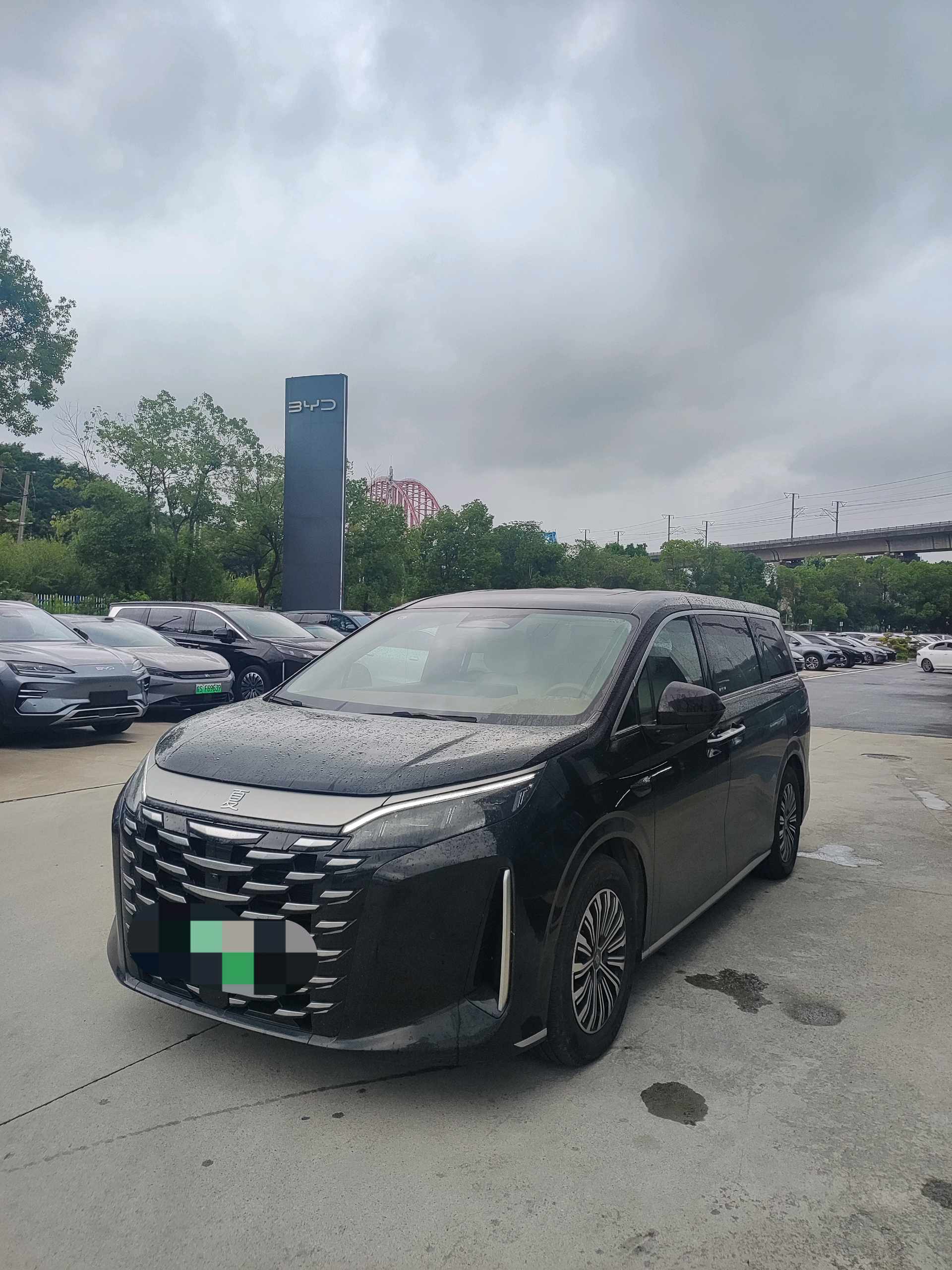 BYD 2025 Xia DM-i 1.5T CVT 180 km "Transcendence" Edition Automatic Transmission exterior