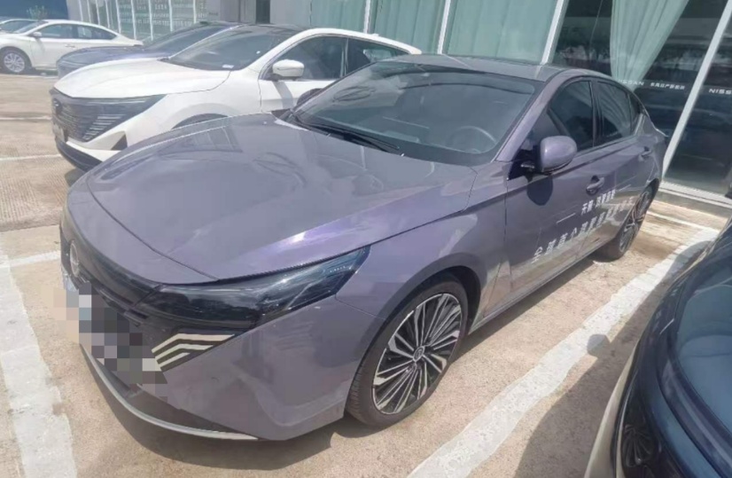 2026 Nissan Teana 2.0T CVT Harmony Cockpit Flagship Edition, Automatic Transmission exterior