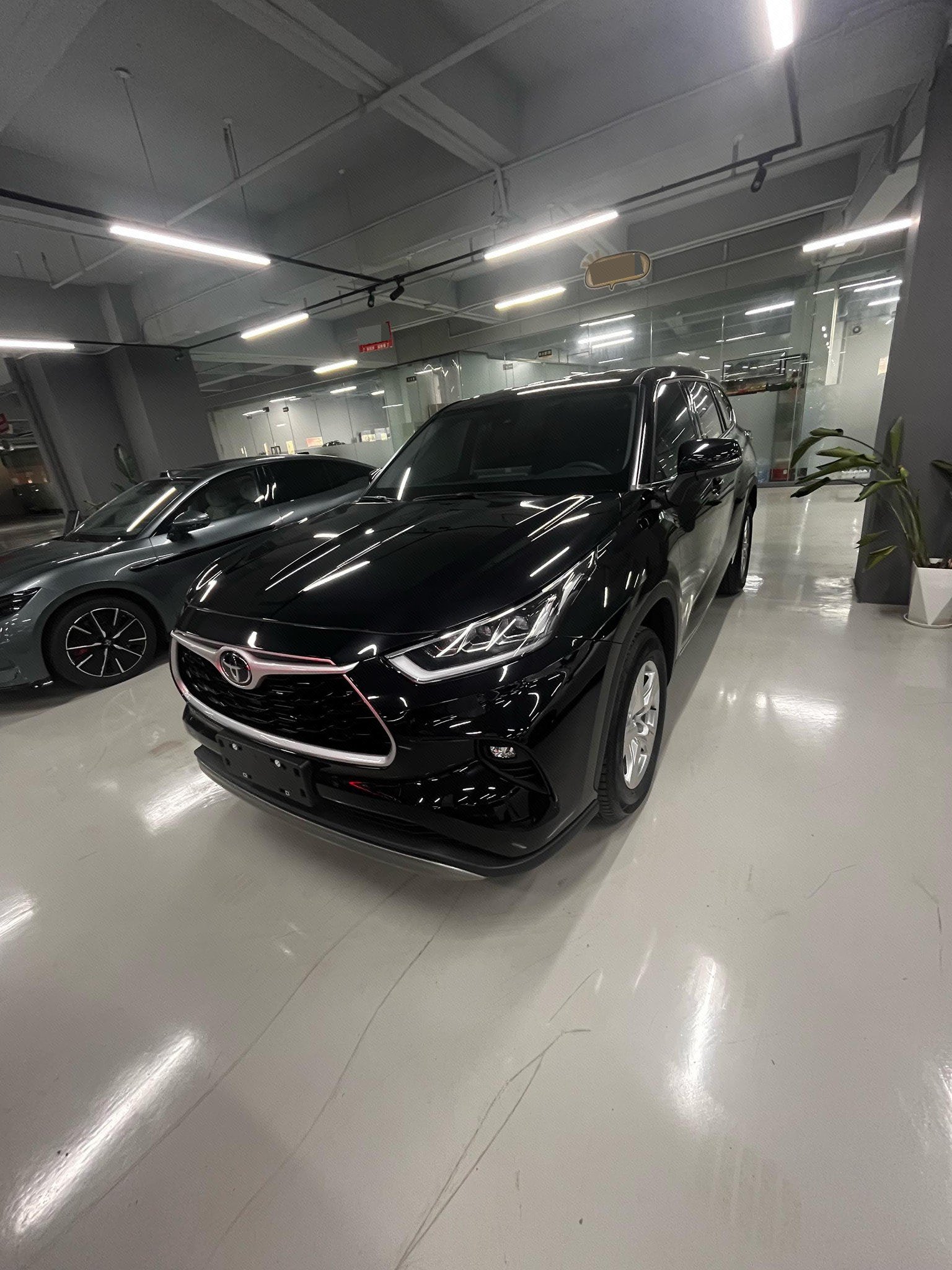 Toyota 2026 Highlander Hybrid 2.5 CVT Smart Hybrid AWD Elite Edition 7-Seater Automatic Transmission exterior