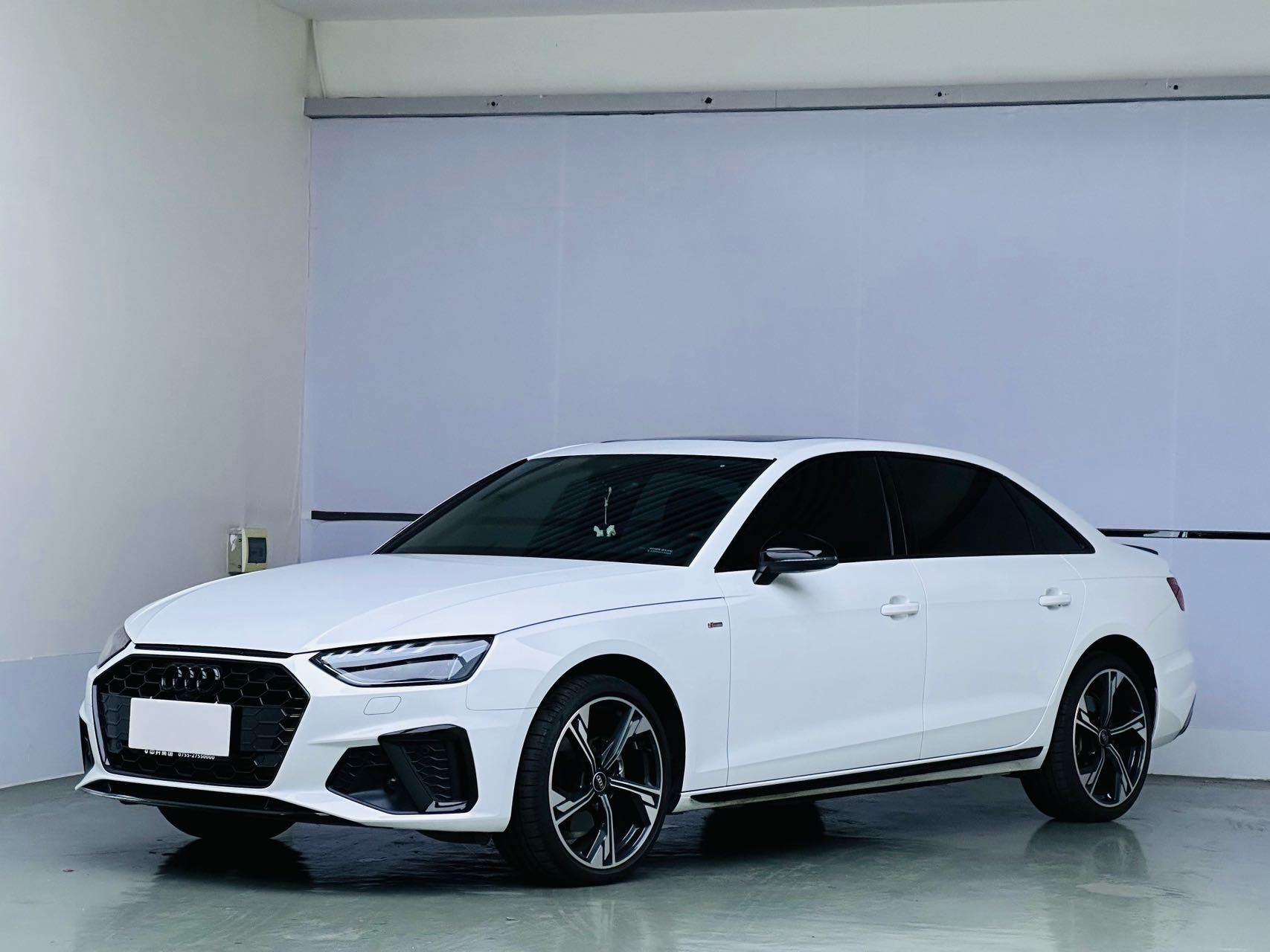 Audi 2025 A4L 2.0 TFSI 40 TFSI 2 Million Units Celebration Edition, Luxury Sport, B&O Starry Night Edition, Automatic Transmission exterior