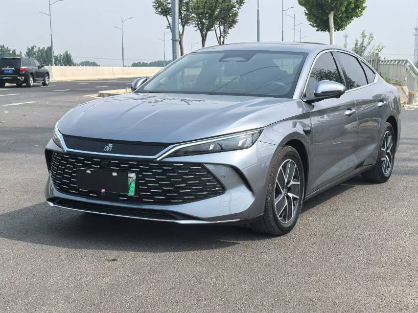 BYD 2025 Qin L DM-i 1.5 CVT Intelligent Driving Edition 120KM Leading Model, Automatic Transmission exterior