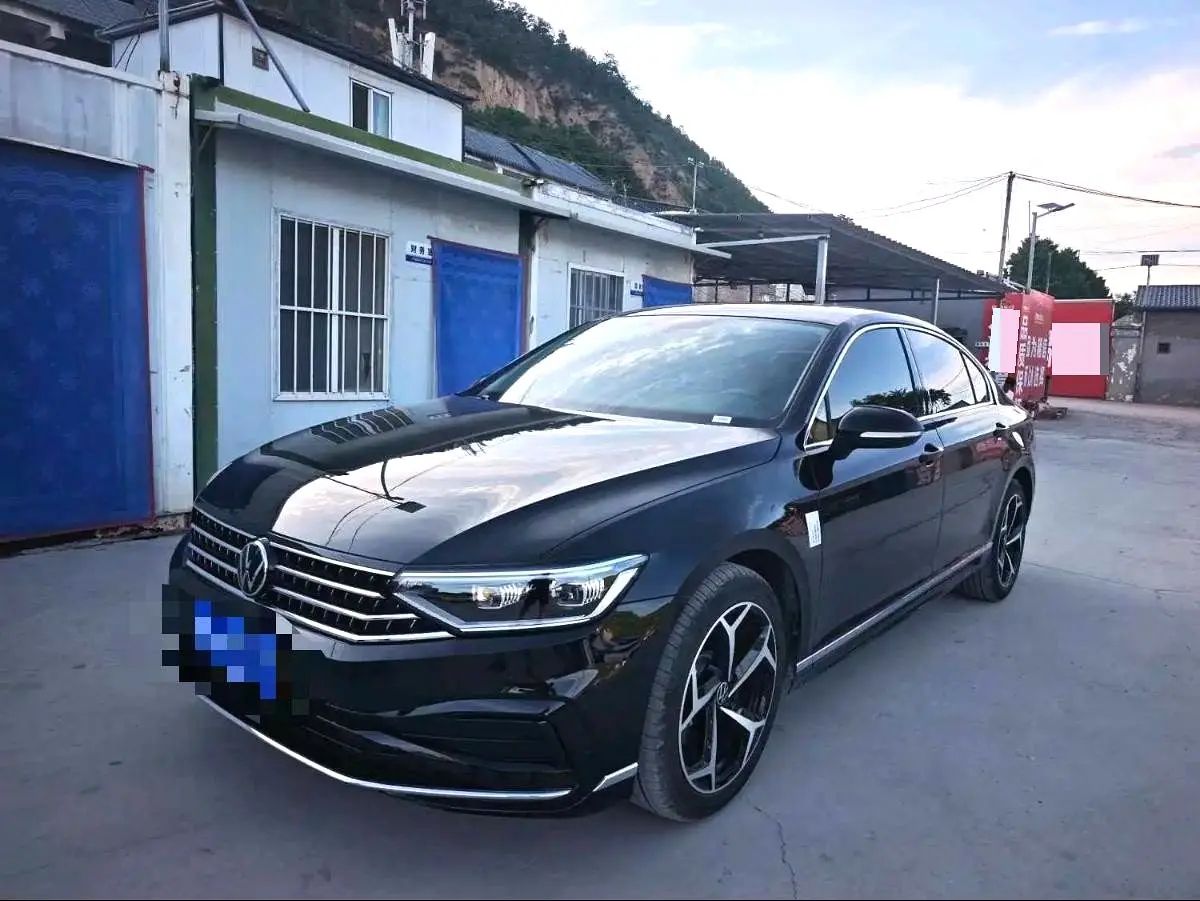 Volkswagen 2026 Magotan 1.4TSI 280TSI 30 Millionth Unit Special Edition Luxury Trim, Automatic Transmission exterior