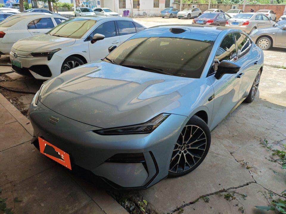 Geely Galaxy 2025 E8 620km AWD Starship LiDAR Smart Driving Edition, Automatic Transmission exterior
