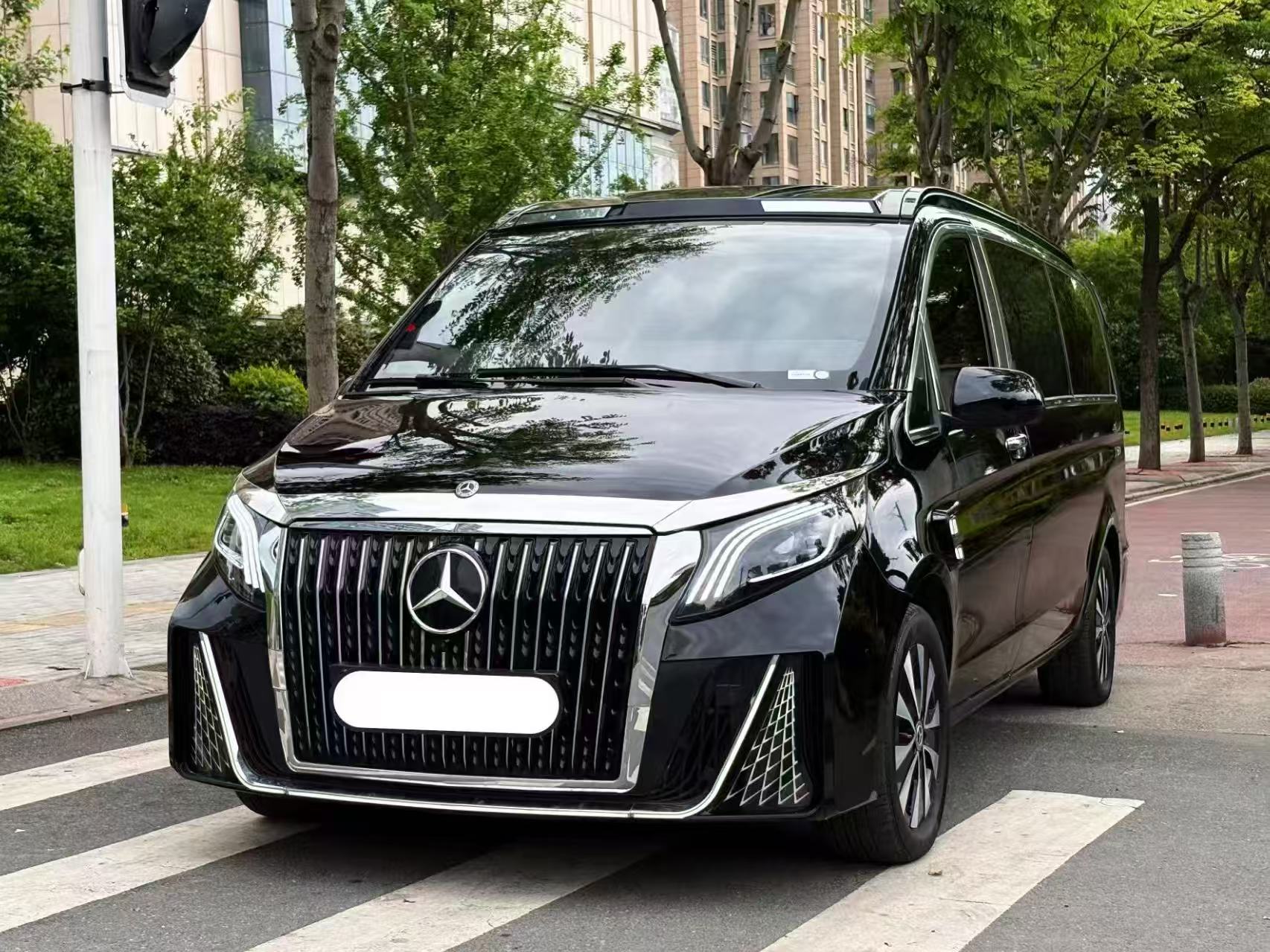 Mercedes-Benz 2023 Vito 2.0T Elite Edition 7-Seater Automatic Transmission exterior