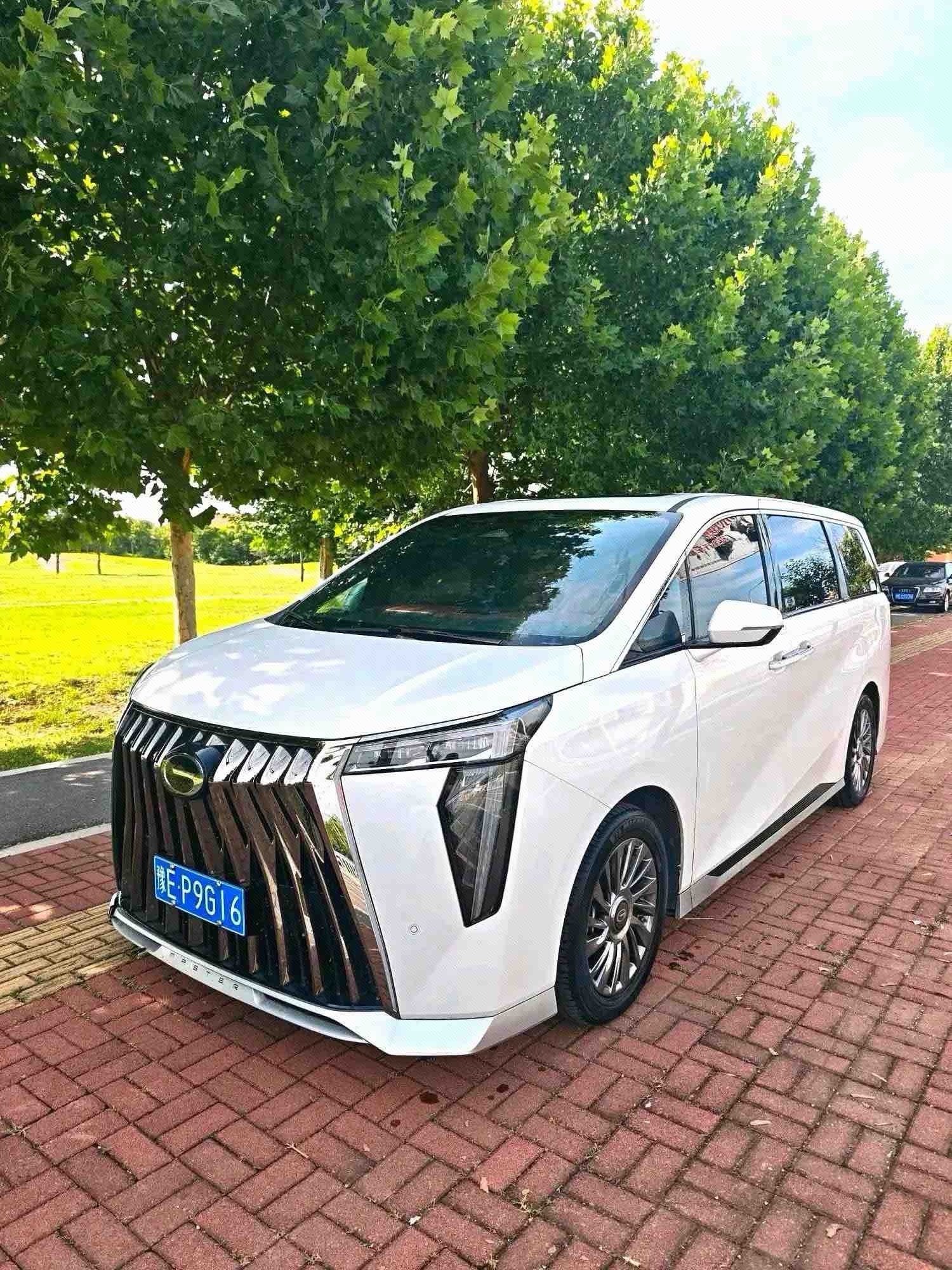 Trumpchi M8 2024 Model Year 2.0TGDI Base Model exterior