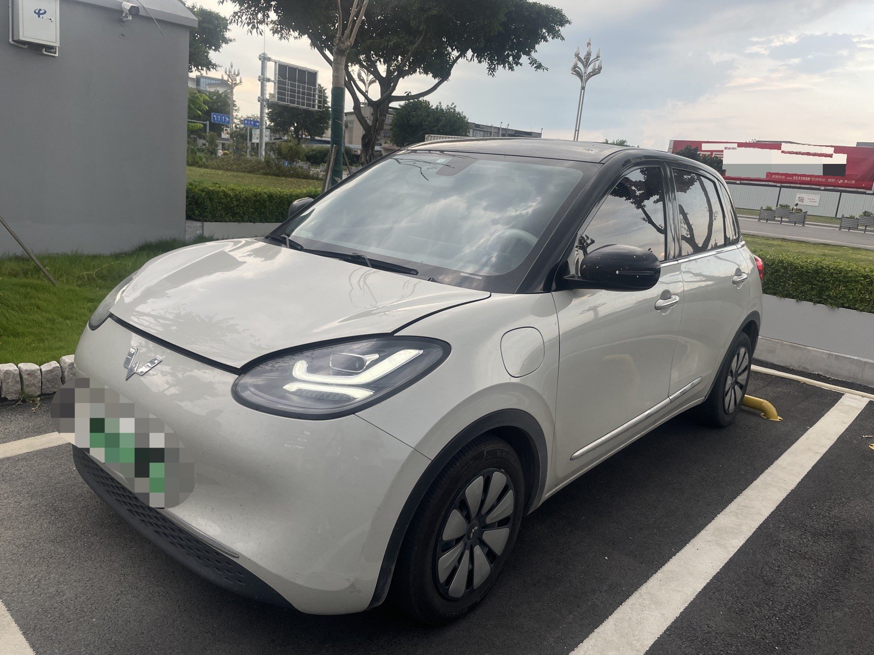 Wuling Bingo 2023 Model Year, 410 km Lingxi Premium Edition exterior