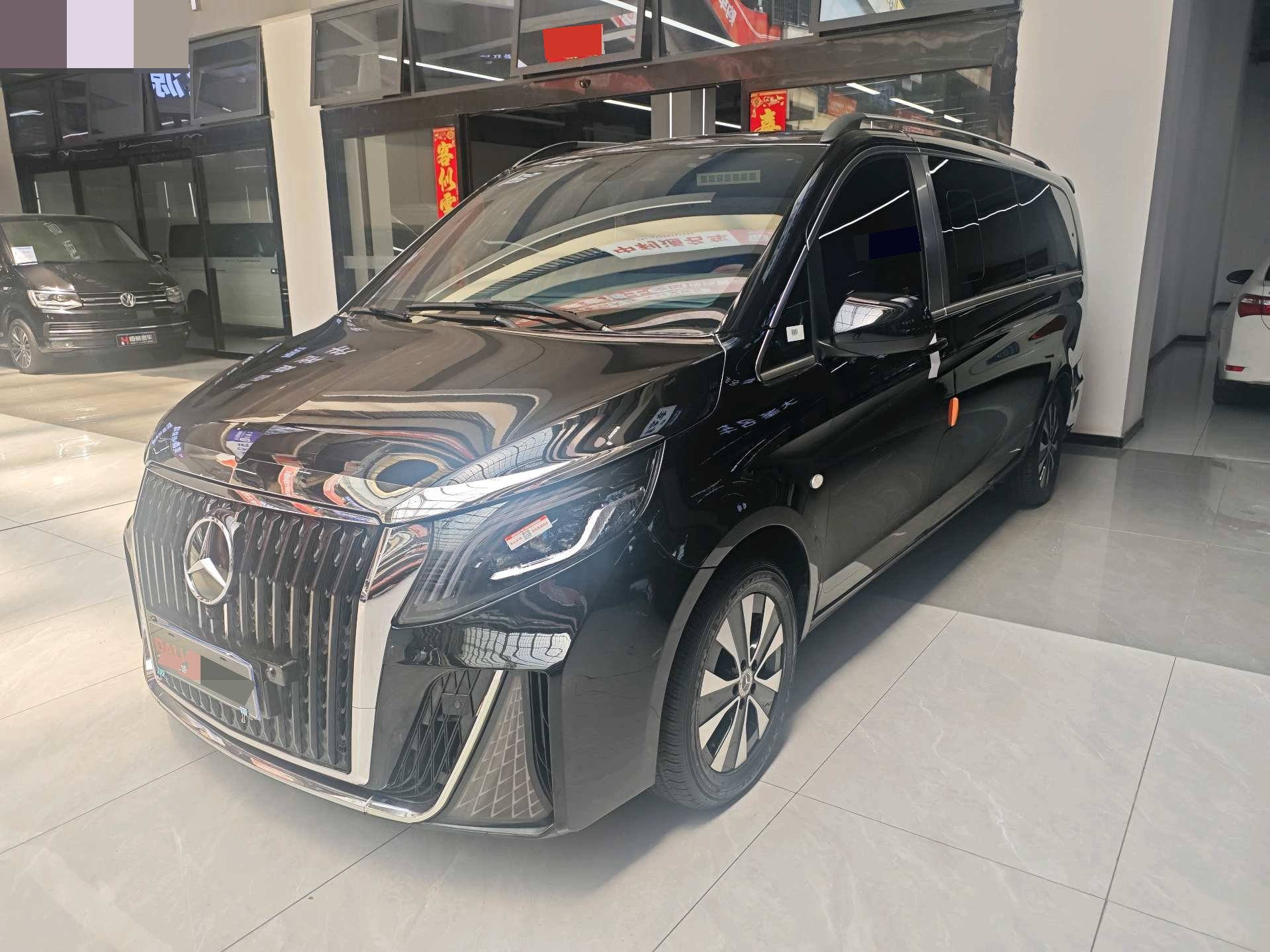 Mercedes-Benz 2023 Vito 2.0T Elite Edition 7-Seater Automatic Transmission exterior