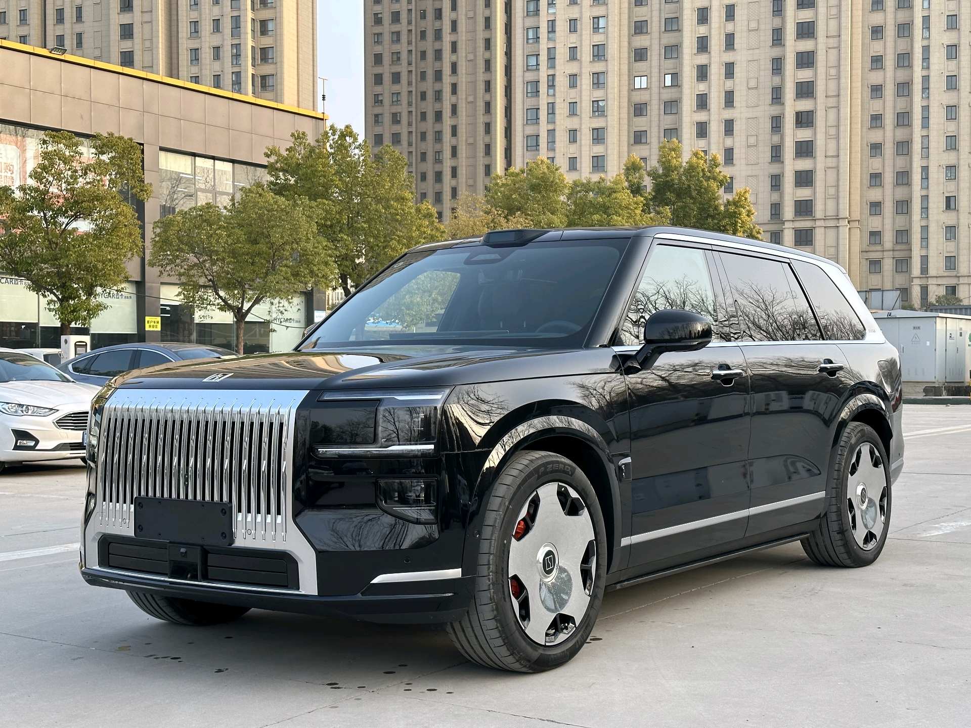 Zeekr 2025 Model Year Zeekr 9X 2.0T Hyper Edition 70kWh Automatic Transmission exterior