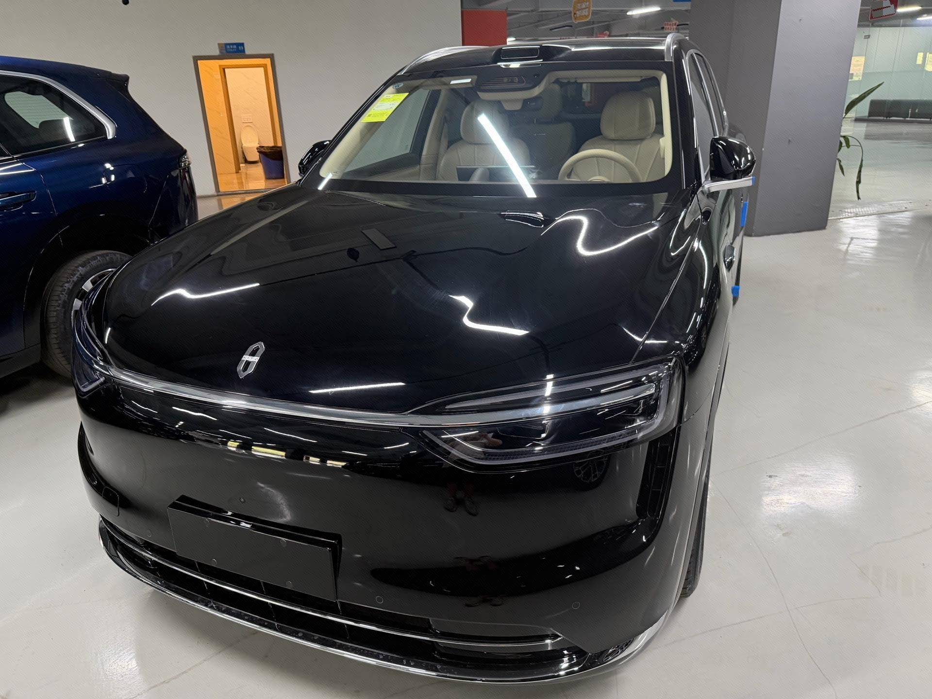 AITO 2026 Wengjie M7 Extended-Range Max Long-Range Edition, 6-Seater (192-line LiDAR), Automatic Transmission exterior