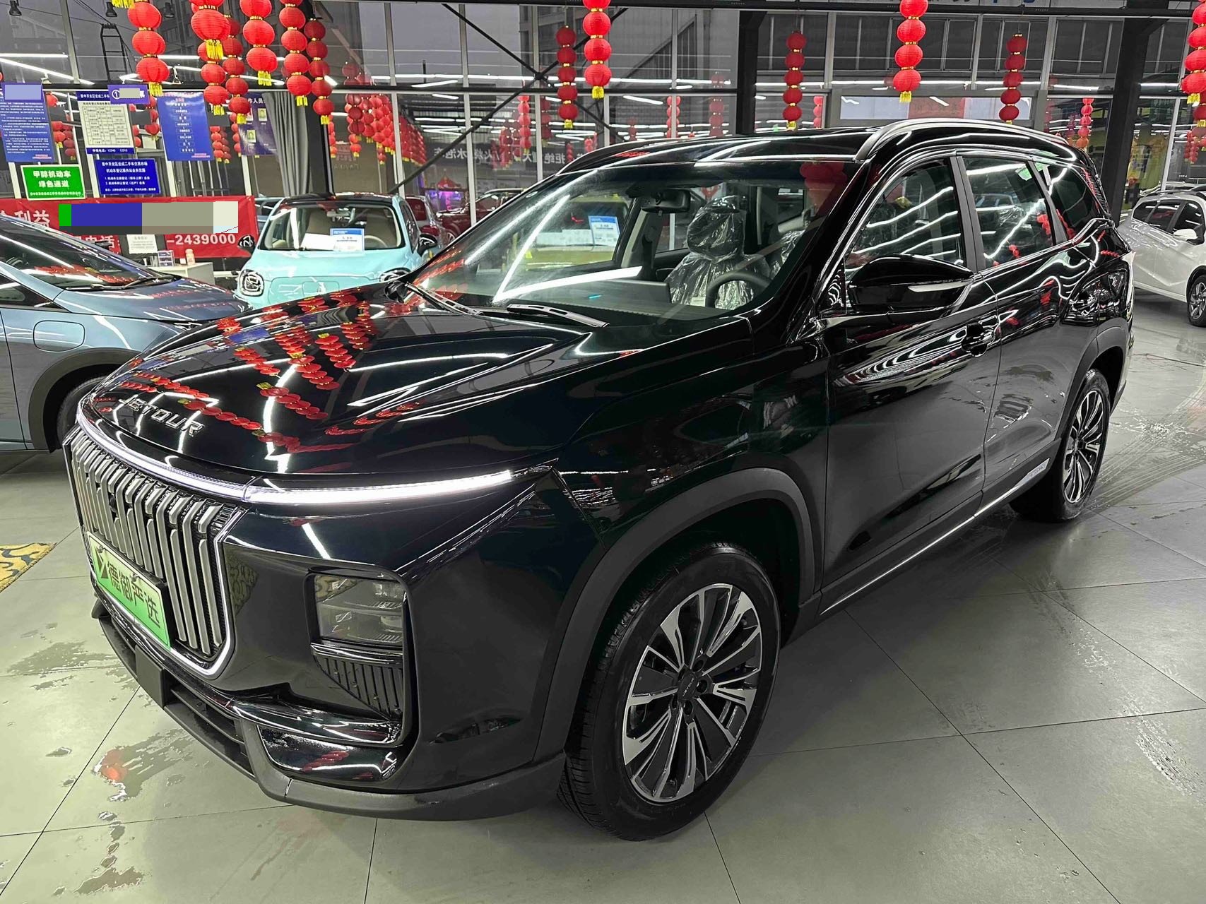 Jietu X90 C-DM 2025 Model, Starter Edition, 7-Seater exterior