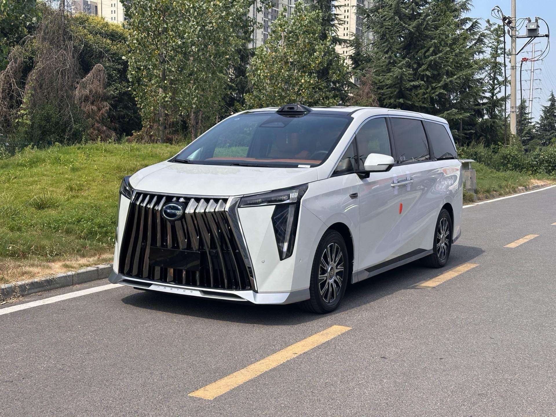 GAC Trumpchi 2026 Xiangwang M8 2.0T Master Series LiDAR Edition, Automatic Transmission exterior