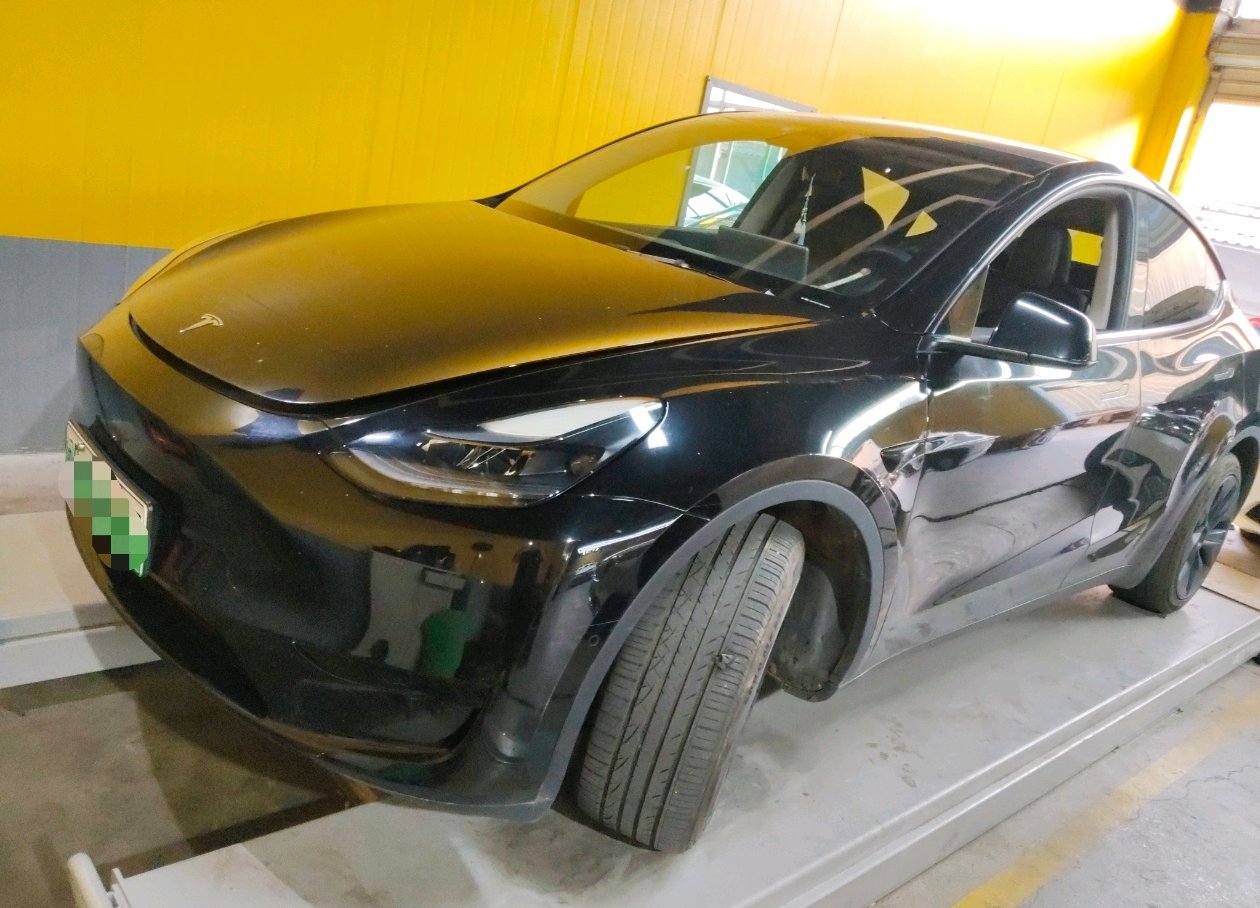 2023 Model Y Rear-Wheel Drive exterior