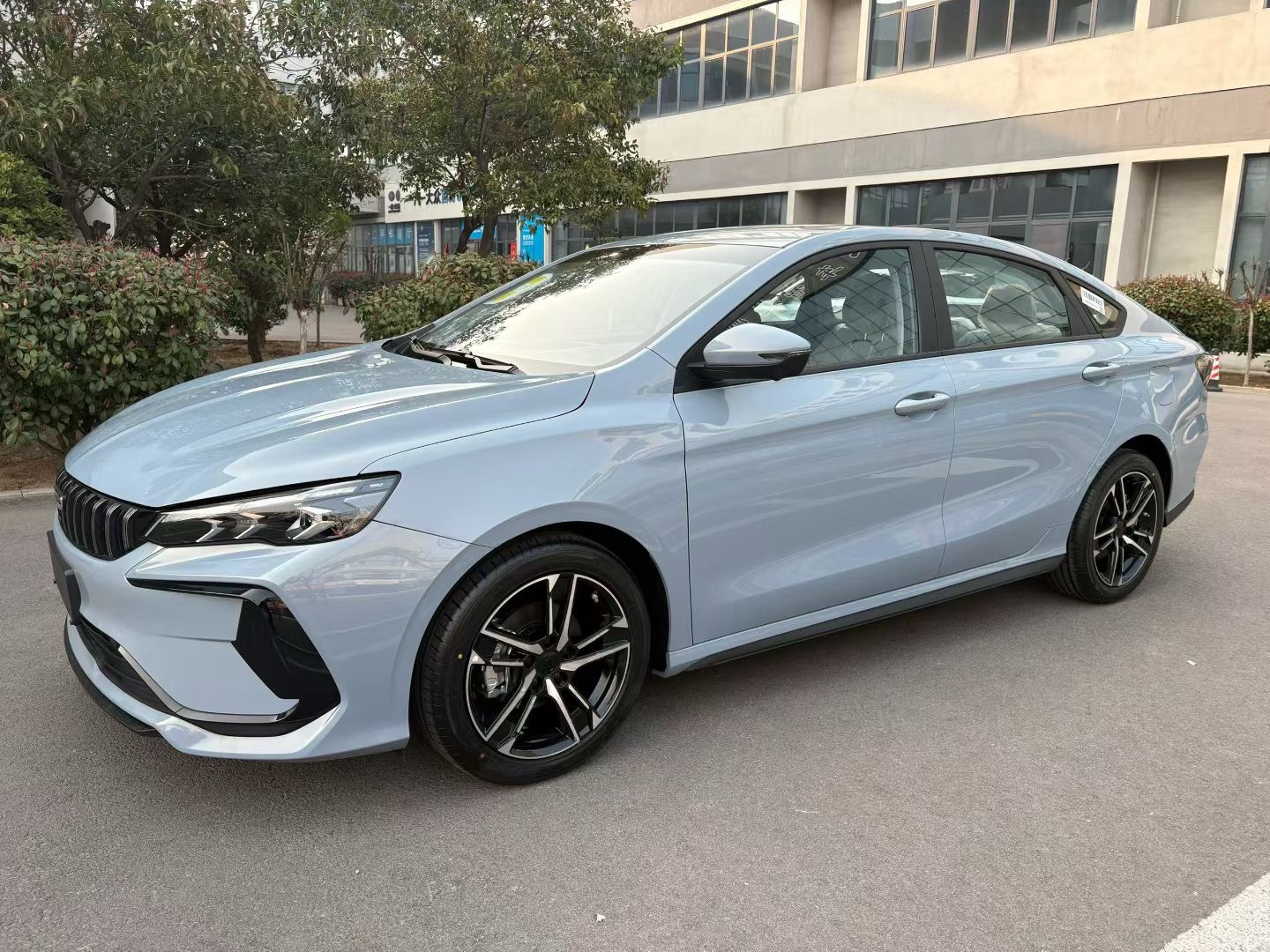 Emgrand 2025 Model Year, 4th Generation, 1.5L CVT Longteng Edition exterior