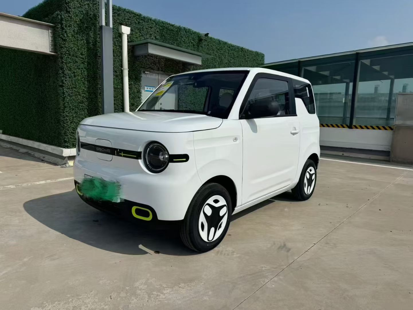 Geely 2025 Panda MINI 210 km "Energetic Bear" Automatic Transmission exterior