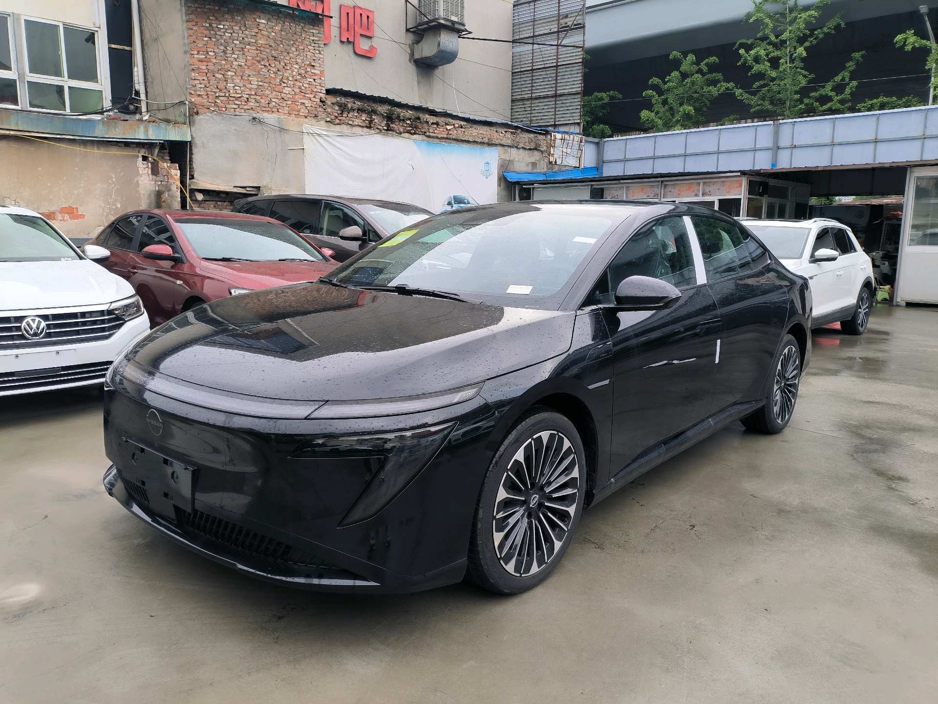 Nissan 2025 N7 510 Pro Automatic exterior