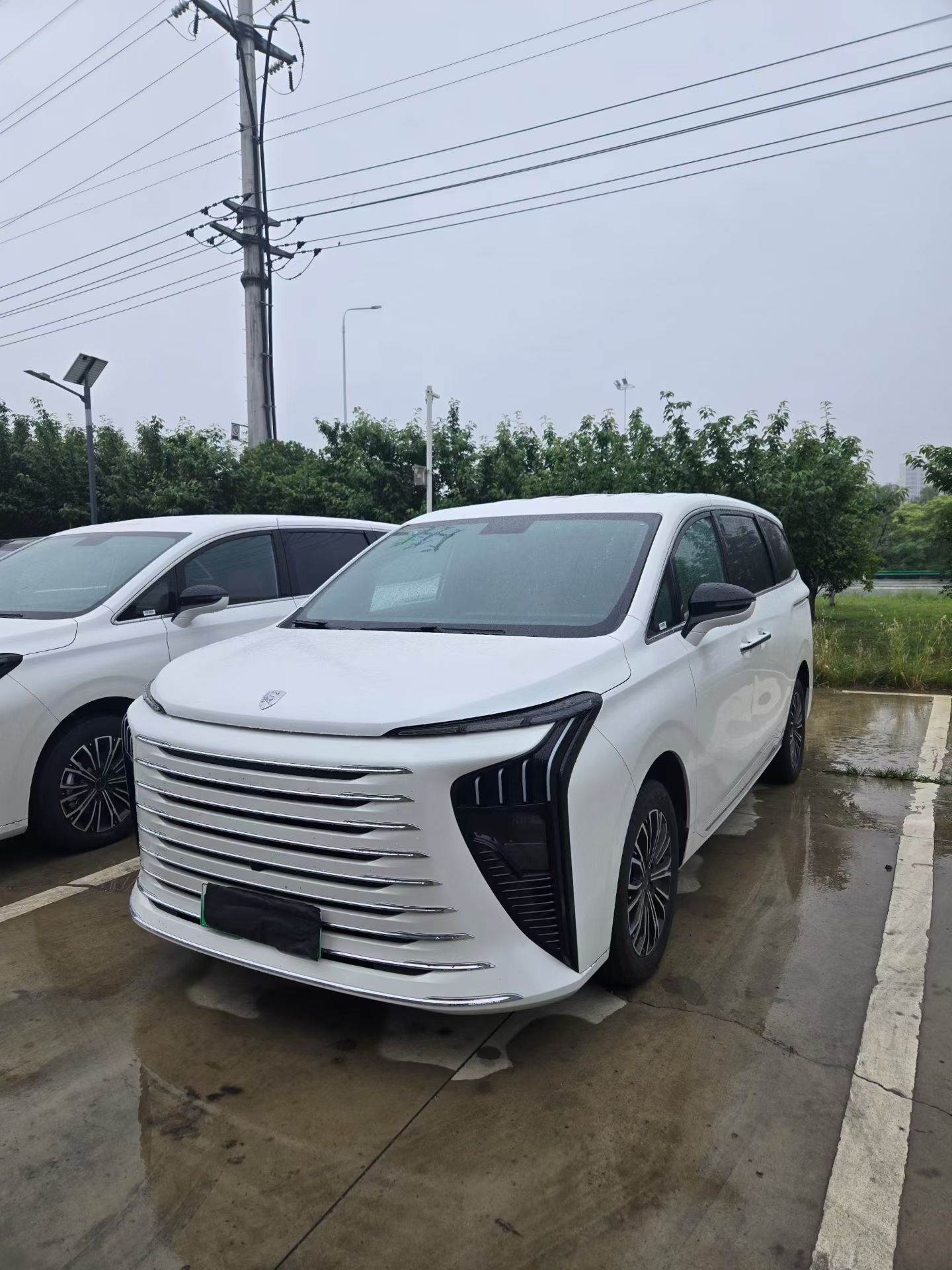 Fengxing 2026 Model Year Star Sea V9 1.5TD 200km "Yuexiang" Series Comfort Trim, Automatic Transmission exterior